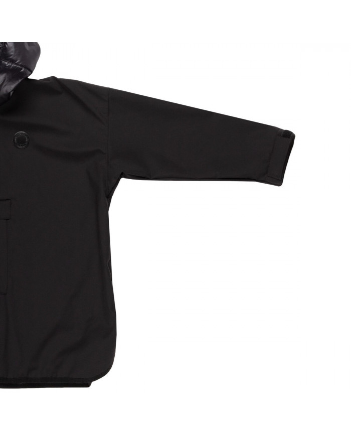 Bernumode | Lenne: Poncho-style merino softshell girl’s spring jacket BIBI €42.93 NEW! Poncho-style merino softshell girl’s spring jacket.
Warm and breathable merino wool lining helps to maintain the best temperature inside the jacket by keeping the child warm while avoiding sweating.
This comfortable Softshell jacket made of weatherproof fabric is an excellent outerwear for going to the school or theatre as well as for going out with friends. Soft and light Softshell fabric keeps away the cold, wind and rain, at the same time ensuring maximum freedom of movement. Thanks to the high neckline as well as weatherproof hood, this carefully tuned look will stay impeccable even in the event of strong gales or showers.
Merino Softshell 10 000/10 000 fabric - waterproof, water repellent, breathable, windproof.
 Bernumode | Lenne: Poncho-style merino softshell girl’s spring jacket BIBI €42.93 NEW! Poncho-style merino softshell girl’s spring jacket.
Warm and breathable merino wool lining helps to maintain the best temperature inside the jacket by keeping the child warm while avoiding sweating.
This comfortable Softshell jacket made of weatherproof fabric is an excellent outerwear for going to the school or theatre as well as for going out with friends. Soft and light Softshell fabric keeps away the cold, wind and rain, at the same time ensuring maximum freedom of movement. Thanks to the high neckline as well as weatherproof hood, this carefully tuned look will stay impeccable even in the event of strong gales or showers.
Merino Softshell 10 000/10 000 fabric - waterproof, water repellent, breathable, windproof.