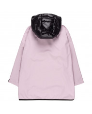 Bernumode | Lenne: Pončo stila merino softshell meiteņu pavasara jaka 42,93 € JAUNUMS! Pončo stila merino softshell meiteņu pavasara jaka.
Silta un elpojoša merino vilnas odere palīdz uzturēt vislabāko temperatūru jakas iekšpusē, uzturot bērnu siltu, vienlaikus izvairoties no svīšanas.
Šī ērtā Softshell jaka no laikapstākļiem izturīga auduma ir lielisks virsdrēbes, lai dotos uz skolu vai teātri, kā arī izejot ar draugiem. Mīksts un viegls Softshell audums aiztur aukstumu, vēju un lietu, vienlaikus nodrošinot maksimālu kustību brīvību. Pateicoties augstajam kakla izgriezumam, kā arī laikapstākļu necaurlaidīgajai kapucei, šis rūpīgi noregulētais izskats paliks nevainojams pat spēcīgas vētras vai lietusgāzēs.
Merino Softshell 10 000/10 000 audums - ūdensizturīgs, ūdeni atgrūdošs, elpojošs, vēja necaurlaidīgs.
 Bernumode | Lenne: Pončo stila merino softshell meiteņu pavasara jaka 42,93 € JAUNUMS! Pončo stila merino softshell meiteņu pavasara jaka.
Silta un elpojoša merino vilnas odere palīdz uzturēt vislabāko temperatūru jakas iekšpusē, uzturot bērnu siltu, vienlaikus izvairoties no svīšanas.
Šī ērtā Softshell jaka no laikapstākļiem izturīga auduma ir lielisks virsdrēbes, lai dotos uz skolu vai teātri, kā arī izejot ar draugiem. Mīksts un viegls Softshell audums aiztur aukstumu, vēju un lietu, vienlaikus nodrošinot maksimālu kustību brīvību. Pateicoties augstajam kakla izgriezumam, kā arī laikapstākļu necaurlaidīgajai kapucei, šis rūpīgi noregulētais izskats paliks nevainojams pat spēcīgas vētras vai lietusgāzēs.
Merino Softshell 10 000/10 000 audums - ūdensizturīgs, ūdeni atgrūdošs, elpojošs, vēja necaurlaidīgs.