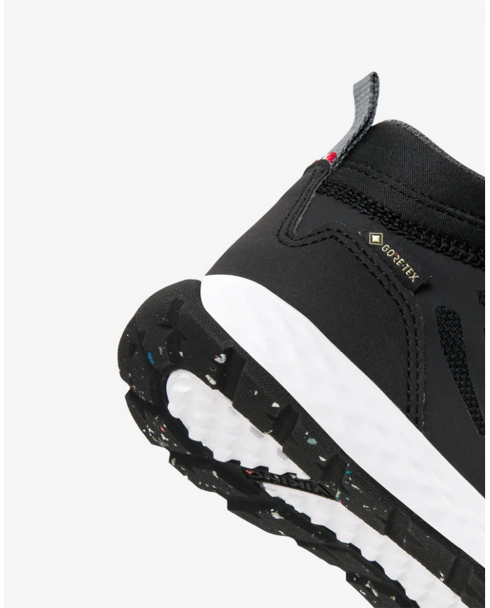 Bernumode | VIKING: Middle Season Boots Veme Reflex Mid GTX-Light & waterproof kids shoes €52.50 Viking's best-seller gets a more lightweight and sustainable upgrade with Veme Reflex Mid GTX.  The same smart features have been carried over to protect little explorers, such as a waterproof GORE-TEX membrane and high-visibility reflective webbing. A grippy rubber outsole also features tough toe and heel reinforcements as well as a slot for pant straps. With 60% of the materials containing recycled content , it has now earned a spot in our Sustainable Choice collection. Add to that a removeable insole and it being washable at 30 degrees, Veme Reflex Mid GTX combines convenience, durability and sustainability all in one shoe.
Size table




size
Innersole, cm


22
14,2


23
14,9


24
15,5


25
16,2


26
16,9


27
17,5


28
18,2


29
18,8


30
19,5


31
20,1


32
20,8


33
21,4


34
22,1


35
22,7


