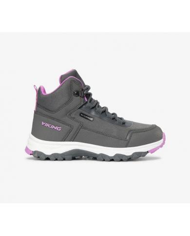 Bernumode | Viking: Eagle Warm GTX 1V - Ziemas zābaki bērniem, ūdensizturīgi ar GORE-TEX 55,48 € Sīkāk: •Ūdensizturīgs ar GORE-TEX; •Gumijas ārējā zole; •Uzlabota saķere; •Zamšāda; •Uzlabota saķere; •Atstarojošas detaļas.
Eagle Warm GTX ir vidēja griezuma ziemas apavi, kas izgatavoti no augstākās kvalitātes materiāliem, kas apvieno komfortu ar pilsētas stilu. Augstākās kvalitātes zamšādas ārpuse ir pārklāta ar Gore-Tex membrānu ūdensnecaurlaidīgai aizsardzībai un ar flīsa oderi iekšpusi, kas nodrošina papildu siltumu aukstā laikā. Elastīgās šņores un Velcro siksniņa atvieglo uzvilkšanu un novilkšanu. Atstarojošās detaļas uzlabo redzamību naktī, savukārt gumijas ārējā zole ar unikālu protektora rakstu satver slidenas virsmas.
Izmēru tabula
 
Size
Size mm
39
26.1
40
26.7
41
27.4
42
28
43
28.7
 Bernumode | Viking: Eagle Warm GTX 1V - Ziemas zābaki bērniem, ūdensizturīgi ar GORE-TEX 55,48 € Sīkāk: •Ūdensizturīgs ar GORE-TEX; •Gumijas ārējā zole; •Uzlabota saķere; •Zamšāda; •Uzlabota saķere; •Atstarojošas detaļas.
Eagle Warm GTX ir vidēja griezuma ziemas apavi, kas izgatavoti no augstākās kvalitātes materiāliem, kas apvieno komfortu ar pilsētas stilu. Augstākās kvalitātes zamšādas ārpuse ir pārklāta ar Gore-Tex membrānu ūdensnecaurlaidīgai aizsardzībai un ar flīsa oderi iekšpusi, kas nodrošina papildu siltumu aukstā laikā. Elastīgās šņores un Velcro siksniņa atvieglo uzvilkšanu un novilkšanu. Atstarojošās detaļas uzlabo redzamību naktī, savukārt gumijas ārējā zole ar unikālu protektora rakstu satver slidenas virsmas.
Izmēru tabula
 
Size
Size mm
39
26.1
40
26.7
41
27.4
42
28
43
28.7