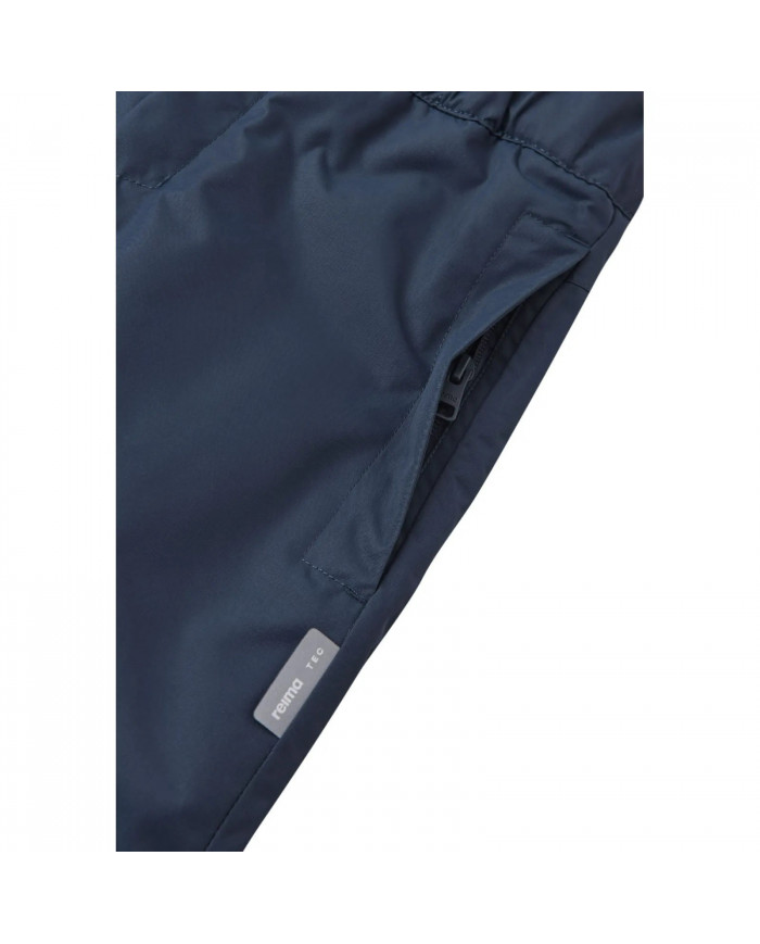 Bernumode | Reima: Зимние брюки Reimatec®, Proxima 46,49 € 

Детские лыжные брюки Reimatec с функциональными деталями и фантастическим внешним видом. Водонепроницаемый и дышащий с прочным усилением по краям. Эластичная талия.
Эти водо- и ветрозащитные детские зимние брюки Reimatec изготовлены из прочного высокотехнологичного материала, который также пропускает воздух и отталкивает грязь. Швы герметичные, водонепроницаемые, а снежные замки не пропускают холодный порошок. Благодаря мягкой подкладке из полиэстера, эти зимние брюки удобно носить и легко надевать. Съемные регулируемые подтяжки обеспечивают уникальную посадку. Эти удобные зимние детские брюки дополняют практичные детали, такие как светоотражающие элементы и два боковых кармана.




Все швы запаяны, водонепроницаемы
Прочные усиленные вставки внизу брючин
Водо- и грязеотталкивающая пропитка без содержания фторуглеродов BIONIC-FINISH®ECO
Гладкая подкладка из полиэстера, содержащая вторично переработанное волокно
Эластичная талия
Снегозащитные манжеты на брючинах
Два боковых кармана на молнии
Регулируемые и отстегивающиеся эластичные подтяжки


Стирать по отдельности, вывернув наизнанку. Застегнуть молнии и липучки. Стирать моющим средством, не содержащим отбеливающие вещества. Полоскать без специального средства. Во избежание изменения цвета изделие необходимо вынуть из стиральной машинки незамедлительно после окончания программы стирки. Можно сушить в сушильном шкафу или центрифуге (макс. 40 °C).


