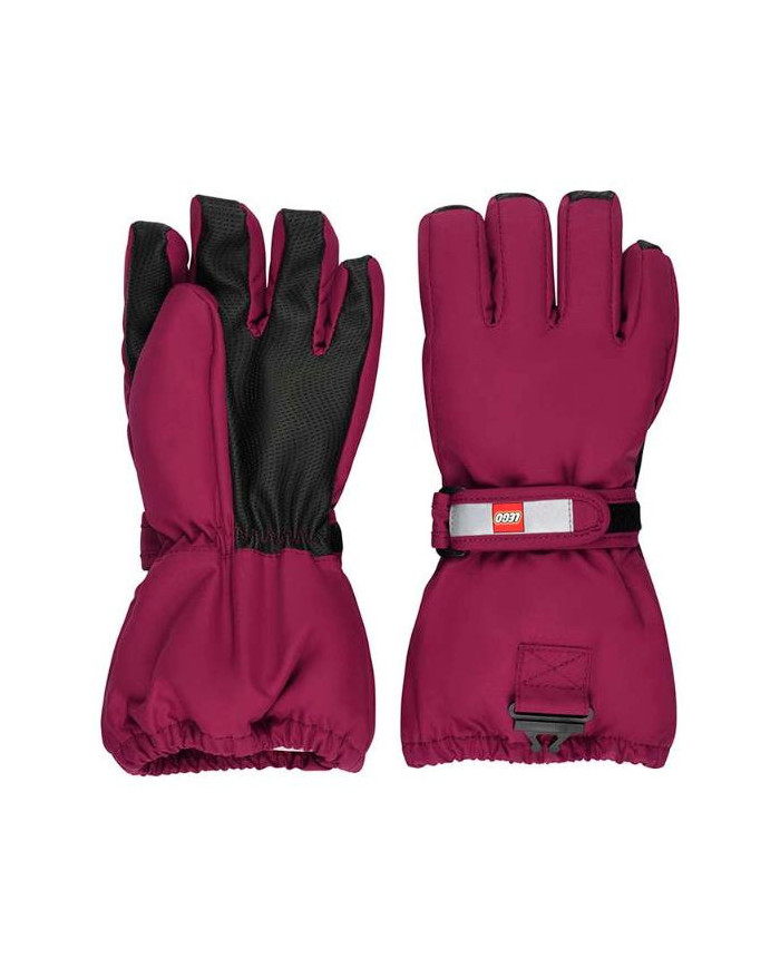 Bernumode | LEGO® Wear: Ūdensnecaurlaidīgie cimdi ar membrānu LWATLIN 700 23,62 € 
LEGO® slēpošanas cimdi bērniem
Pāris gudri un funkcionāli slēpošanas cimdi padara spēlēšanu ārā daudz jautrāku aukstās un mitrās dienās. Daudzās PLAY cimdu funkcionālās īpašības nodrošina, ka jūsu bērna pirksti ir sausi un silti neatkarīgi no laikapstākļiem.
LEGO® ziemas cimdam ir ergonomisks piegulums un elastīga plaukstas locītava ar atstarotāju un āķa un cilpas aizdari, lai nodrošinātu optimālu piegulšanu. Cimdu ieeja ir arī elastīga, lai izvairītos no sniega. Ar PU pretslīdes materiālu plaukstās un pirkstu galos labākai satvērienai.
TĀPĒC JUMS PATĪKS CIMDI
Tie ir ūdensnecaurlaidīgi, vēja necaurlaidīgi un elpojoši
Cimdiem ir sprādze, lai tos varētu noklikšķināt uz LEGO jakām un sniega tērpiem
 Cimdiem ir mīksta izolējoša Thinsulate izolācija
Cimdi ir tik daudzās lieliskās krāsās
Cimdi ir izgatavoti no 100% vēja necaurlaidīga un elpojoša materiāla. Tiem ir ūdensnecaurlaidīga un elpojoša Fan-Tex membrāna starp iekšējo un ārējo slāni, kas padara cimdus 100% ūdensizturīgus. Iekšējais slānis ir ērts un izolējošs Thinsulate materiāls.
Drošības atdalāma sprādze 104-140 izmēram cimdu piestiprināšanai pie sniega tērpa vai jakas piedurknes. Sprādze atlaižas, velkot cimdus, lai jūsu bērns ne uz ko neaizķertos.
Izvēlieties starp daudzām satriecošām krāsām.
 Bernumode | LEGO® Wear: Ūdensnecaurlaidīgie cimdi ar membrānu LWATLIN 700 23,62 € 
LEGO® slēpošanas cimdi bērniem
Pāris gudri un funkcionāli slēpošanas cimdi padara spēlēšanu ārā daudz jautrāku aukstās un mitrās dienās. Daudzās PLAY cimdu funkcionālās īpašības nodrošina, ka jūsu bērna pirksti ir sausi un silti neatkarīgi no laikapstākļiem.
LEGO® ziemas cimdam ir ergonomisks piegulums un elastīga plaukstas locītava ar atstarotāju un āķa un cilpas aizdari, lai nodrošinātu optimālu piegulšanu. Cimdu ieeja ir arī elastīga, lai izvairītos no sniega. Ar PU pretslīdes materiālu plaukstās un pirkstu galos labākai satvērienai.
TĀPĒC JUMS PATĪKS CIMDI
Tie ir ūdensnecaurlaidīgi, vēja necaurlaidīgi un elpojoši
Cimdiem ir sprādze, lai tos varētu noklikšķināt uz LEGO jakām un sniega tērpiem
 Cimdiem ir mīksta izolējoša Thinsulate izolācija
Cimdi ir tik daudzās lieliskās krāsās
Cimdi ir izgatavoti no 100% vēja necaurlaidīga un elpojoša materiāla. Tiem ir ūdensnecaurlaidīga un elpojoša Fan-Tex membrāna starp iekšējo un ārējo slāni, kas padara cimdus 100% ūdensizturīgus. Iekšējais slānis ir ērts un izolējošs Thinsulate materiāls.
Drošības atdalāma sprādze 104-140 izmēram cimdu piestiprināšanai pie sniega tērpa vai jakas piedurknes. Sprādze atlaižas, velkot cimdus, lai jūsu bērns ne uz ko neaizķertos.
Izvēlieties starp daudzām satriecošām krāsām.