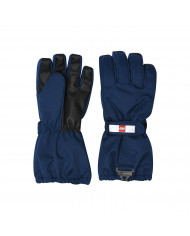 Bernumode | LEGO® Wear: Детские непромокаемые перчатки с мембраной, LWAZUN 705 23,62 € 
Лыжные перчатки ACTION для мальчиков и девочек. 
Дополните лыжное снаряжение парой красивых и мягких лыжных перчаток LEGO®. Водонепроницаемые перчатки идеальны для катания на лыжах и повседневного использования. 
ВАМ ПОНРАВЯТСЯ ПЕРЧАТКИ, ПОТОМУ ЧТО  

Лыжные перчатки ACTION имеют эргономичную посадку и эластичное запястье с застежкой-липучкой со светоотражателем для оптимальной посадки.  
Детские перчатки водонепроницаемые, дышащие и ветрозащитные. 
На ладонях и кончиках пальцев имеется противоскользящий полиуретановый материал для лучшего захвата. 
В размерах 104–140 перчатку можно закрепить на рукаве лыжной куртки LEGO, чтобы она не потерялась. 

Детские лыжные перчатки изготовлены из 100% ветрозащитного и дышащего материала. Вверху имеется предохранительная отрывная пряжка, позволяющая прикрепить перчатки к рукаву зимнего комбинезона или куртки в размерах 104–140. Пряжка расстегивается при натягивании перчаток, поэтому ваш ребенок ни за что не застрянет. А когда их нажимают на рукав, они не пропадают просто так. 
Лыжные перчатки оснащены водонепроницаемой и дышащей мембраной Fan-Tex между внутренним и внешним слоем, что делает перчатки на 100% водонепроницаемыми. Внутренний слой выполнен из комфортного и изолирующего материала Thinsulate. Вход для перчаток также эластичен для защиты от снега.

