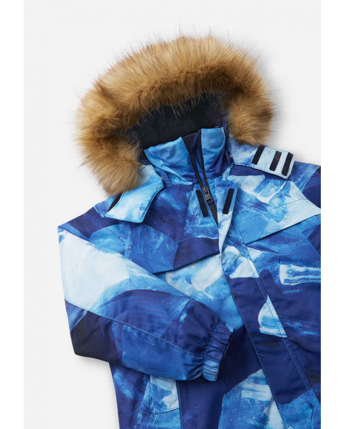 Bernumode | Reima: Зимняя куртка на мальчика Reimatec, Musko (160 г) 81,76 € Водо- и ветронепроницаемая зимняя куртка из переработанных материалов. Съемная опушка из искусственного меха на капюшоне, прямого кроя. 
Зимняя куртка Reima с безопасным отстегивающимся капюшоном, отделанным роскошным искусственным мехом. Это ветронепроницаемая вещь, незаменимая осенью и зимой, когда ваш ребенок гуляет по городу или проводит время в парке. Изготовлено из материалов, одобренных bluesign®. Технология BIONIC-FINISH®ECO отталкивает грязь и влагу. Мягкий утеплитель из переработанного сырья обеспечивает исключительное тепло, а каждый шов плотно загерметизирован, что обеспечивает 100% водонепроницаемость. Внутренний нагрудный карман (начиная со 116 размера) оснащен удобной молнией, поэтому малыш сможет безопасно хранить перчатки или кошелек. Продукты bluesign® производятся только с использованием безопасных химикатов и гарантированно соответствуют самым высоким стандартам в отношении окружающей среды, заводских работников и конечных пользователей. 
  Все швы герметичны, водонепроницаемы.  
Прочный материал  
Изоляция Фелекс®  
Гладкая подкладка из полиэстера
  Безопасный съемный капюшон со съемной отделкой из искусственного меха.
  Эластичные манжеты  
Внутренний нагрудный карман на молнии, начиная с размера 116.  
Два кармана на молнии 
  Регулируемый подол
 Bernumode | Reima: Зимняя куртка на мальчика Reimatec, Musko (160 г) 81,76 € Водо- и ветронепроницаемая зимняя куртка из переработанных материалов. Съемная опушка из искусственного меха на капюшоне, прямого кроя. 
Зимняя куртка Reima с безопасным отстегивающимся капюшоном, отделанным роскошным искусственным мехом. Это ветронепроницаемая вещь, незаменимая осенью и зимой, когда ваш ребенок гуляет по городу или проводит время в парке. Изготовлено из материалов, одобренных bluesign®. Технология BIONIC-FINISH®ECO отталкивает грязь и влагу. Мягкий утеплитель из переработанного сырья обеспечивает исключительное тепло, а каждый шов плотно загерметизирован, что обеспечивает 100% водонепроницаемость. Внутренний нагрудный карман (начиная со 116 размера) оснащен удобной молнией, поэтому малыш сможет безопасно хранить перчатки или кошелек. Продукты bluesign® производятся только с использованием безопасных химикатов и гарантированно соответствуют самым высоким стандартам в отношении окружающей среды, заводских работников и конечных пользователей. 
  Все швы герметичны, водонепроницаемы.  
Прочный материал  
Изоляция Фелекс®  
Гладкая подкладка из полиэстера
  Безопасный съемный капюшон со съемной отделкой из искусственного меха.
  Эластичные манжеты  
Внутренний нагрудный карман на молнии, начиная с размера 116.  
Два кармана на молнии 
  Регулируемый подол