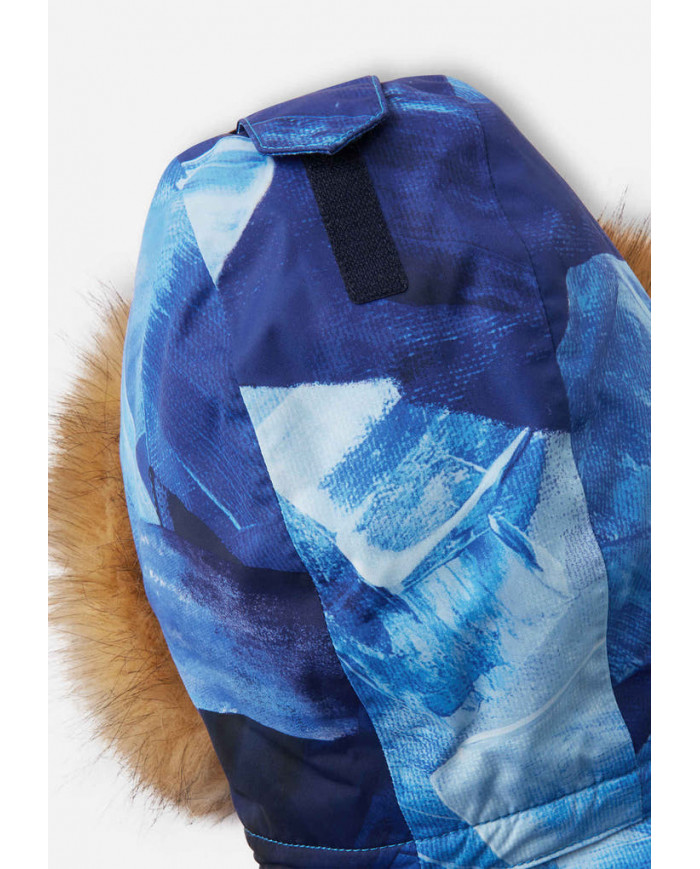 Bernumode | Reima: Reimatec winter jacket for boy, Musko  (160 g) €81.76 
Water- and windproof winter jacket with recycled materials. Detachable faux fur trim on hood, straight cut.
A Reima winter jacket featuring a safe detachable hood trimmed with luxurious faux fur. It’s a windproof essential for autumn and winter when your child is strolling through the city or spending time in the park. Made with bluesign® approved materials. The coat's BIONIC-FINISH®ECO technology repels dirt and damp. The soft recycled insulation delivers exceptional warmth while every seam is sealed tight so it’s 100% waterproof. An inner chest pocket (starting from size 116 ) features a convenient zip, so you little one can safely store their gloves or wallet. bluesign® products are made with only safe chemicals and are guaranteed to meet the highest standards for the environment, factory workers, and end users.
All seams sealed waterproof
Durable material
Fellex® insulation
Smooth polyester lining
Safe, detachable hood with detachable faux fur trim
Elastic cuffs
Inner chest pocket with zip from size 116 onward
Two zip pockets
Adjustable hem
 Bernumode | Reima: Reimatec winter jacket for boy, Musko  (160 g) €81.76 
Water- and windproof winter jacket with recycled materials. Detachable faux fur trim on hood, straight cut.
A Reima winter jacket featuring a safe detachable hood trimmed with luxurious faux fur. It’s a windproof essential for autumn and winter when your child is strolling through the city or spending time in the park. Made with bluesign® approved materials. The coat's BIONIC-FINISH®ECO technology repels dirt and damp. The soft recycled insulation delivers exceptional warmth while every seam is sealed tight so it’s 100% waterproof. An inner chest pocket (starting from size 116 ) features a convenient zip, so you little one can safely store their gloves or wallet. bluesign® products are made with only safe chemicals and are guaranteed to meet the highest standards for the environment, factory workers, and end users.
All seams sealed waterproof
Durable material
Fellex® insulation
Smooth polyester lining
Safe, detachable hood with detachable faux fur trim
Elastic cuffs
Inner chest pocket with zip from size 116 onward
Two zip pockets
Adjustable hem