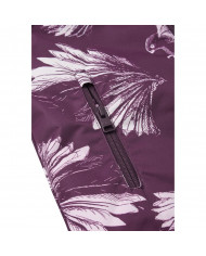 Bernumode | Reima: Зимняя куртка на девочку Reimatec, Nuotio (160 г) 46,47 € Детская зимняя куртка из переработанного волокна. Водо- и ветрозащитный. 
Эта зимняя куртка для детей Reimatec изготовлено из водо- и ветронепроницаемого материала, который также воздухопроницаем, что обеспечивает комфорт, и, как и все функциональные ткани Reima, грязеотталкивающий, что позволяет реже стирать. Основные швы герметичны, что обеспечивает водонепроницаемость, а безопасный съемный капюшон защищает маленькие головы от ветра. Гладкая подкладка облегчает одевание и обеспечивает комфорт при ношении с другими слоями одежды. Два кармана на молнии спереди и регулируемый подол — еще одни удобные детали этой детской утепленной куртки.  

Открытые швы герметичны и водонепроницаемы. 
  Гладкая подкладка из полиэстера 
  Безопасный съемный капюшон.  
Регулируемые манжеты
  Два кармана на молнии  
Регулируемый подол  
Отражающие детали
