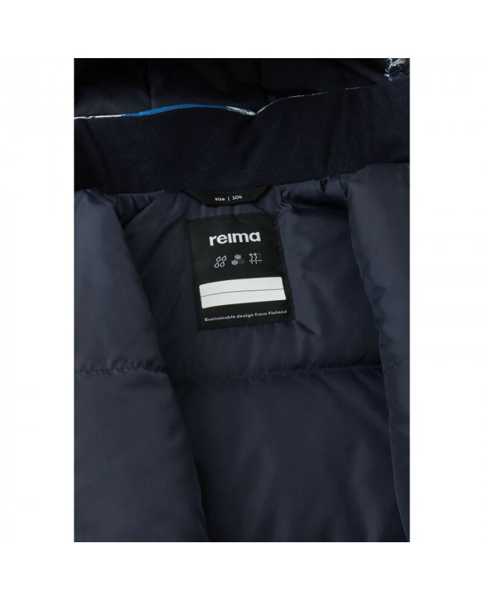 Bernumode | Reima: Зимняя куртка на мальчика Reimatec, Kanto (160 г) 50,04 € Детская зимняя куртка из переработанного волокна. Водо- и ветрозащитный. 
Эта зимняя куртка для детей Reimatec изготовлено из водо- и ветронепроницаемого материала, который также воздухопроницаем, что обеспечивает комфорт, и, как и все функциональные ткани Reima, грязеотталкивающий, что позволяет реже стирать. Основные швы герметичны, что обеспечивает водонепроницаемость, а безопасный съемный капюшон защищает маленькие головы от ветра. Гладкая подкладка облегчает одевание и обеспечивает комфорт при ношении с другими слоями одежды. Два кармана на молнии спереди и регулируемый подол — еще одни удобные детали этой детской утепленной куртки.  

Открытые швы герметичны и водонепроницаемы. 
  Гладкая подкладка из полиэстера 
  Безопасный съемный капюшон.  
  Два кармана на молнии  
Регулируемый подол  
Отражающие детали
Снежная юбка
