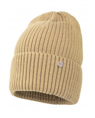 Bernumode | Jamiks: Ziemas cepure, ESTRELLA 14,53 € ESTRELLA cepure ir elegants un ārkārtīgi ērts ziemas aksesuārs, kas lieliski piemērots aukstākām dienām. 
Izgatavots no augstas kvalitātes itāļu dzijas, kas sastāv no: 35% poliamīda, 30% vilnas, 30% viskozes un 5% kašmira, nodrošina izcilu kvalitāti, maigumu un siltumu.
 Kašmirs ir viena no maigākajām dabiskajām šķiedrām, kas padara cepuri no dzijas ar kašmira piejaukumu mīkstāku un patīkamāku pieskarties. Turklāt kašmirs ir pazīstams ar izcilām siltumizolācijas īpašībām. Pateicoties tam, cepure no kašmira dzijas saglabā siltumu, kas padara to lieliski piemērotu aukstākām dienām. Palīdz uzturēt galvu siltu un novērš siltuma zudumu caur galvas ādu. 
Savukārt vilnai piemīt spēja uzsūkt mitrumu no ādas virsmas, kas nozīmē, ka cepure ar pievienotu vilnu var palīdzēt regulēt mitrumu uz galvas. Tas var būt noderīgi gan aukstākos, gan siltākos apstākļos, jo tas palīdz saglabāt ādu sausu un komfortablu. 
Dzija ar vilnu un kašmiru ir ļoti izturīga, ja to pareizi kopj. No šādas dzijas izgatavotu cepuri var izmantot daudzas sezonas, ja to pareizi mazgā un uzglabā. Atcerieties, ka cepuri nedrīkst mazgāt temperatūrā, kas augstāka par 30 grādiem, un nosusiniet to plakaniski. 
Kāpēc mēs saviem produktiem izvēlējāmies tieši šo dziju? 
Ir acīmredzams, ka jo augstāks ir vilnas vai kašmira saturs, jo siltāks ir izstrādājums un spēcīgākas atsevišķu izejvielu īpašības. Taču cepure no šādas dzijas būtu diezgan dārga, ne katrs varētu atļauties šādu aksesuāru, īpaši bērnam, kuram galva aug diezgan ātri. Vilnas, kašmira, poliamīda un viskozes kombinācija ir optimāls maisījums, kas gan labi funkcionē, ​​gan pārāk nenoslogo mūsu maku. 
 ESTRELLA cepurei ir universāls, mūžīgs piegriezums, der jebkuram vecumam un dzimumam, lieliski papildinās Jūsu garderobi, sniedzot komfortu un aizsardzību pret aukstumu. Tā ir lieliska izvēle tiem, kas novērtē gan kvalitāti, gan modernu izskatu.