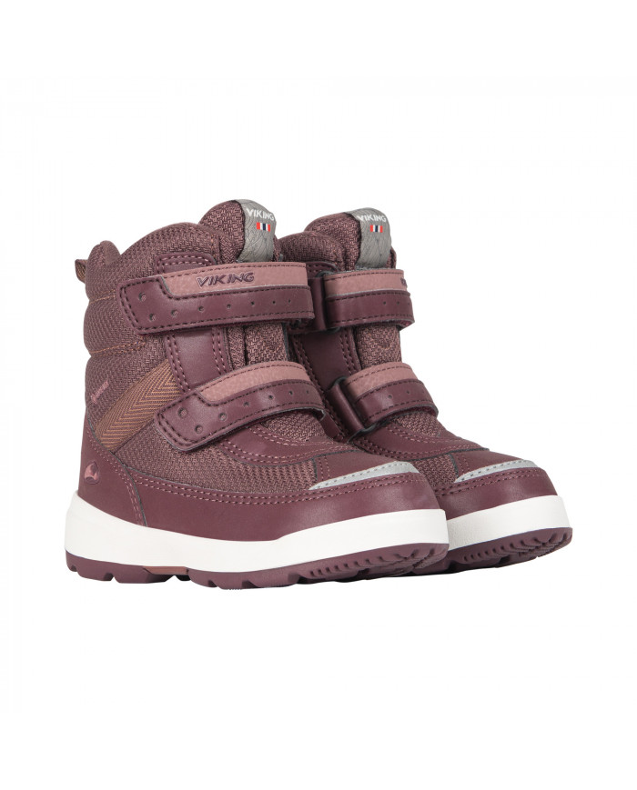 Bernumode | Viking: Play Reflex Warm GTX 2V - Bērnu ūdensizturīgi  ziemas atstarojoši zābaki, ar GORE-TEX 49,28 € Sīkāk: •Ūdensizturīgs ar GORE-TEX; •Augsta atstarošanas spēja; •Zolīte ar augstāku izolāciju; •Atvieglojiet slīdēšanu ar vilkšanas cilni; •Papildu stabilitāte un atbalsts.
Lai sniega bumbas lido! Spēlējiet Reflex Warm GTX Warm — ziemas zābakus, kas paredzēti smaidam un jautrībai! Play II ir īpaši izturīgi, un tiem ir GORE-TEX aizsardzība, vidēja augstuma dizains un izolācijas odere, kas mazajām pēdām nodrošina visu nepieciešamo aizsardzību un atbalstu. Dubultas Velcro siksnas atvieglo regulēšanu, un atstarojošās detaļas palīdz bērnam būt redzamam tumsā. Izturīgā gumijas zole ar augstu protektoru nodrošina drošu saķeri jebkuros apstākļos.
Izmēru tabula
 


Size
Size mm


22
14.7


23
15.4


24
16


25
16.8


26
17.3


27
18


28
18.7


29
19.4


30
20


31
20.7


32
21.4


33
22




