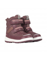 Bernumode | Viking: Play Reflex Warm GTX 2V - Kids Reflective, GORE-TEX Winter Boots €49.28 Details: •Waterproof with GORE-TEX; •Highly reflective; •Ease the slide in w/pull tab; •Insole with higher insulation; •Ease the slide in w/pull tab; •Additional (added) stability and support.
Let the snowballs fly! Play Reflex Warm GTX  Warm is a winter boot designed for big smiles and lots of fun! Play II is ultra-durable and has GORE-TEX protection, a mid-cut design, and an insulating lining that provide little feet with all the protection and support they need Dual Velcro adjustment straps are perfect for fuss-free transitions, and reflective details help keep kids visible A sturdy high traction rubber outsole ensures a secure grip in all conditions.
Size table



Size
Size mm


22
14.7


23
15.4


24
16


25
16.8


26
17.3


27
18


28
18.7


29
19.4


30
20


31
20.7


32
21.4


33
22


