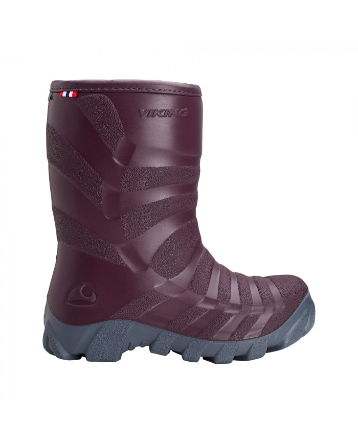 Bernumode | Viking: Ultra Warm - Classic thermo boot €29.75 Details: •Wool-blend lining; •Designed for Scandinavian winters; •Easy slip on/off; •Additional toe reinforcement; •Easy slip on/off; •Removable insole.
A modern classic - Ultra Warm is quick to get on and off and easy to clean and 40% lighter than comparable PVC or rubber boots and offers 25 times more insulation than normal PU boots Combined with a lofty wool blend lining, Ultra Warm keeps feet warm down to -20°C Viking's Nordic last leaves some extra space for the toes and stays comfortable all day long Thick PU soles with robust lugs grip the ground  and deliver reliability stability on snow and ice.
Size table
 
Size
Size mm
23
15.6
24
16.3
25
17
26
17.6
27
18.3
28
19
29
19.7
30
20.4
31
21
32
21.7
33
22.3
34
22.9
35
23.6
36
24.2
 Bernumode | Viking: Ultra Warm - Classic thermo boot €29.75 Details: •Wool-blend lining; •Designed for Scandinavian winters; •Easy slip on/off; •Additional toe reinforcement; •Easy slip on/off; •Removable insole.
A modern classic - Ultra Warm is quick to get on and off and easy to clean and 40% lighter than comparable PVC or rubber boots and offers 25 times more insulation than normal PU boots Combined with a lofty wool blend lining, Ultra Warm keeps feet warm down to -20°C Viking's Nordic last leaves some extra space for the toes and stays comfortable all day long Thick PU soles with robust lugs grip the ground  and deliver reliability stability on snow and ice.
Size table
 
Size
Size mm
23
15.6
24
16.3
25
17
26
17.6
27
18.3
28
19
29
19.7
30
20.4
31
21
32
21.7
33
22.3
34
22.9
35
23.6
36
24.2