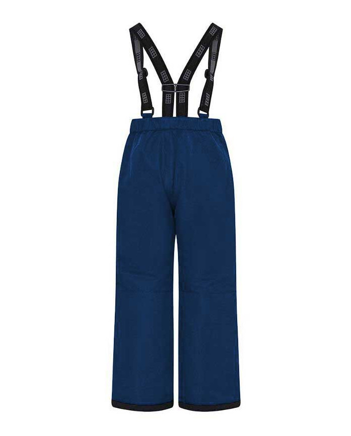 Bernumode | LEGO® Wear Tec: Детские непромокаемые лыжные брюки, LWPAYTON 701 (120 г.) 44,01 € Лыжные штаны LEGO® для девочек и мальчиков 
Эти одноцветные лыжные штаны LEGO® входят в серию ACTION, разработанную специально для катания на лыжах. Поэтому они оснащены рядом практичных деталей именно для этой цели, а также идеально подходят для повседневного использования. 
Прочные лыжные штаны выдерживают водяной столб 5000-8000 мм и изготавливаются с проклеенными швами. Они ветрозащитные и дышащие, что очень важно, когда вы активно находитесь на снегу. Они изготовлены из прочной ткани и имеют дополнительные усиления в области штанин. Внутри штанин имеется эластичная снежная юбка, которая натягивается поверх ботинок и не пропускает снег. 
ВОТ ПОЧЕМУ ВАМ ПОНРАВЯТСЯ ЛЫЖНЫЕ БРЮКИ TEC 

  Лыжные штаны созданы для активных игр на снегу, поэтому они дышащие и ветронепроницаемые.  
Они усилены по нижнему краю для защиты от износа.  
Лыжные штаны для детей оснащены регулируемыми подтяжками.  
Внутри отверстия для ног имеется снежная юбка. 

Детские лыжные штаны застегиваются на молнию YKK, кнопку-кнопку и застежку-липучку на талии. Лыжные штаны имеют эластичную резинку по бокам для удобной посадки. В дополнение к этому имеются регулируемые, съемные и эластичные подтяжки с красивыми деталями из кубиков LEGO на одноцветных лыжных штанах. Лыжные штаны обработаны пропиткой Bionic-Finish ECO, не содержащей фтора. Спереди у них есть один карман на молнии.