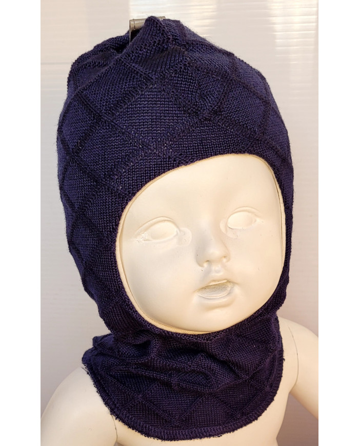 Bernumode | KIVAT: Hood, cable knit €29.75 

Finnish quality
Outer shell 100% wool
Organic cotton lining
Covers forehead and ears
Breathing, non-rusting, warm
Gentle, for sensitive skin
Long rear part
Sizes:0 - 0-1 y.o.1 - 1 y.o.2 - 2-5 y.o.3 - 5-10 y.o.4 - 10-... y.o.



