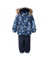 Bernumode | Lenne: Baby set ROBIN 250 g + 150 g €66.63 

Rough weather conditions of Estonia and the Nordic Countries, which make very high demands on children's clothing, are the foundation grounds of creating any new model. High-tech fabrics are used in order to fulfill all the requirements of the well-being of a happy child in any circumstance.Lenne's main goals in product development are safety, comfort, practicality and easy caring.
Active products are: light weighted, wind resistant and warm, breathable and water resistant, durable, safe, with exceptional design, easily cleanable.
Lenne is using Isosoft insulation material, which is presently the best new generation insulation which has a two times higher warmth maintenance coefficient and the technology applied in it allows for the volume of the insulation to be decreased four times in relation to the traditional insulation. Isosoft is rarely used in the manufacturing of childrens’ clothing due to its price. It ensures the unique comfort of warmth, it maintains warmth at the child’s skin and prevents the cold from entering inside, thanks to the unique micro-porous structure. Moreover, it allows the child to move freely and unhampered. The product’s great advantage is the fact that it effectively removes moisture to the outside, which additionally increases the comfort of use.Isosoft guarantees the effect of thermal insulation and lightness of the material through the special insulation components – these components are made up of thousands of individual fibres in the shape of a hollow tube. The material is as light as down and it is also very elastic – it returns to its original shape after compression or washing.
Water column: 5 000 mm
Breathable: 5 000 g/m2/24h

Little boys’ winter set
Warm winter jacket in unique print combined with padded classical winter pants is a great looking and practical outfit for wintertime outdoor activities. Adjustable suspenders guarantee the best fit to a growing child. High waisted pants keep the child warm even during the most active play. Pants with elastic cuffs and detachable ankle loops stay securely on the boots. The design features reflective details that make child visible in the dark. The snap-fastened hood is safe as it easily detaches from the product in case it gets stuck.
Upper part Active and lower part Active+. Our high-tech fabrics have a waterproof membrane which prevents water from coming through the product. At the same time it has the ability to evaporate sweat. ◆Water resistance: water column 5000/10 000 mm ◆Breathability: water vapour transmission rate 5000/10 000 g/m²/24h ◆Wind resistance: air permeability 0 l/m²s ◆Water and soil reprellency: DWR coating (Durable Water Repellent)
EXTRA WARM ⁑⁑ insulation is the best choice for frosty weather. Breathable fabric keeps your child from sweating. Heat retaining capacity is much higher than in usual wadding. Offers wearers comfort and freedom of movement in -1..-30°C.
Cuff with soft fur lining. This unique detail for outdoor clothing protects your kids gentle skin from rubbing against strong and durable fabric. Prefer this irreplaceable solution when choosing an outdoor garment.
Loop for attaching the reflector.


