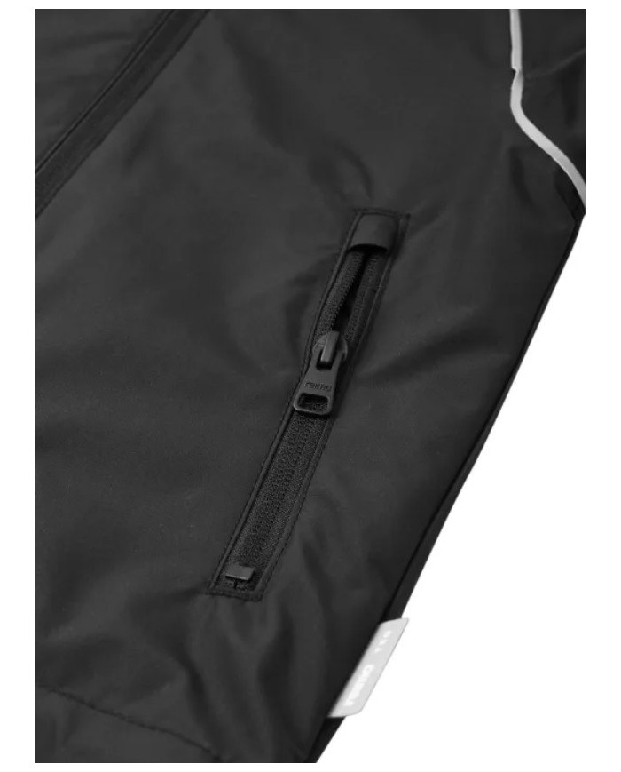 Bernumode | Reima: Reimatec jacket, Kukkula €34.11 Thanks to the soft knit lining, this waterproof, breathable jacket offers slightly more warmth than regular rain jackets. The waterproof Kukkula jacket keeps active children comfortably dry outdoors. The waterproof material protects against rain, and the removable hood provides additional comfort. Elastic cuffs and an adjustable waistband keep wind and moisture out. Important small items are kept safe in the two zippered pockets. Thanks to reflective piping, little explorers are visible even in low light. This durable jacket makes the transition from the playground to city walks effortless. 
 Bernumode | Reima: Reimatec jacket, Kukkula €34.11 Thanks to the soft knit lining, this waterproof, breathable jacket offers slightly more warmth than regular rain jackets. The waterproof Kukkula jacket keeps active children comfortably dry outdoors. The waterproof material protects against rain, and the removable hood provides additional comfort. Elastic cuffs and an adjustable waistband keep wind and moisture out. Important small items are kept safe in the two zippered pockets. Thanks to reflective piping, little explorers are visible even in low light. This durable jacket makes the transition from the playground to city walks effortless.