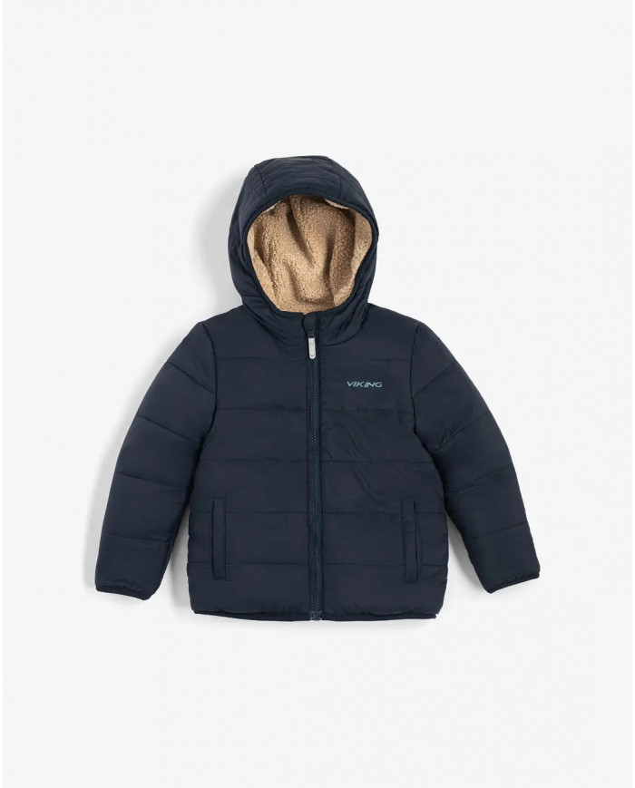 Bernumode | Viking: PLAY Reversible Pilejacket €32.50 From season to season and from inside to inside-out, Play Reversible Pile Jacket is the versatile solution for your child’s everyday use. A warm hood, pockets and a polyester pile main fabric is able to provide generous insulation and act as a midlayer for cooler weather. But in light precipitation or simply to achieve a different look, the jacket can be reversed to serve as an outerlayer. This way, a polyamide fabric treated with Bionic Finish provides a degree of protection from the elements, while the soft pile fabric creates a cozy climate beneath.