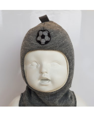 Bernumode | KIVAT Football hood €22.31 Finnish quality
Outer shell 100% wool
Organic cotton lining
Covers forehead and ears
Breathing, non-rusting, warm
Gentle, for sensitive skin
Long rear part
Sizes:0 = 0-1 y.o.1 = 1 y.o.2 = 2-4 y.o.3 = 5-10 y.o.4 = 10-... y.o.