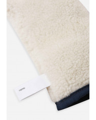 Bernumode | Reima: Bērnu ziemas ūdensnecaurlaidīgi pirkstaiņi Reimatec, Milne (Silta vilnas maisījuma odere) 22,38 € Silti cimdi izgatavoti no ūdensnecaurlaidīga materiāla, ar vilnas maisījuma oderi, kā arī pastiprinātu plaukstu un pirkstiem. Lieliski piemērots tādām aktivitātēm kā riteņbraukšana ziemā. 
Šie Reima cimdi bērniem ir lieliski piemēroti ziemai un citiem vēsiem gadalaikiem. Šim pārim ir viegla vate un mīksta vilnas pāļu odere, kas ir patīkama pret ādu un saglabā siltumu, vienlaikus novēršot svīšanu. Ar šiem bērnu cimdiem sniegavīru veidošana ir jautra un vienkārša: pastiprinātās plaukstas un īkšķi garantē lielisku satvērienu.  
Ūdensizturīgs materiāls, bez ieliktņa - produkts nav ūdensizturīgs 
  Stiprināta plauksta un īkšķis  
Silta odere no vilnas maisījuma
Atstarojoša apdruka
Age approx.
0-12 mos
6-18 mos
1-2 yr
2-4 yr
4-6 yr
6-8 yr
8-10 yr
10-12 yr
12-14 yr
Size
0
1
2
3
4
5
6
7
8
Hand height (cm)
8
9
10
11,5
13
14
15
16
17
Hand height (inches)
3.1
3.5
3.9
4.5
5.1
5.5
5.9
6.3
6.7
Palm circumference (cm)
10
11,5
12,5
13,5
15
16
17
17,5
18
Palm circumference (inches)
3.9
4.5
4.9
5.3
5.9
6.3
6.7
6.9
7.1
 Bernumode | Reima: Bērnu ziemas ūdensnecaurlaidīgi pirkstaiņi Reimatec, Milne (Silta vilnas maisījuma odere) 22,38 € Silti cimdi izgatavoti no ūdensnecaurlaidīga materiāla, ar vilnas maisījuma oderi, kā arī pastiprinātu plaukstu un pirkstiem. Lieliski piemērots tādām aktivitātēm kā riteņbraukšana ziemā. 
Šie Reima cimdi bērniem ir lieliski piemēroti ziemai un citiem vēsiem gadalaikiem. Šim pārim ir viegla vate un mīksta vilnas pāļu odere, kas ir patīkama pret ādu un saglabā siltumu, vienlaikus novēršot svīšanu. Ar šiem bērnu cimdiem sniegavīru veidošana ir jautra un vienkārša: pastiprinātās plaukstas un īkšķi garantē lielisku satvērienu.  
Ūdensizturīgs materiāls, bez ieliktņa - produkts nav ūdensizturīgs 
  Stiprināta plauksta un īkšķis  
Silta odere no vilnas maisījuma
Atstarojoša apdruka
Age approx.
0-12 mos
6-18 mos
1-2 yr
2-4 yr
4-6 yr
6-8 yr
8-10 yr
10-12 yr
12-14 yr
Size
0
1
2
3
4
5
6
7
8
Hand height (cm)
8
9
10
11,5
13
14
15
16
17
Hand height (inches)
3.1
3.5
3.9
4.5
5.1
5.5
5.9
6.3
6.7
Palm circumference (cm)
10
11,5
12,5
13,5
15
16
17
17,5
18
Palm circumference (inches)
3.9
4.5
4.9
5.3
5.9
6.3
6.7
6.9
7.1