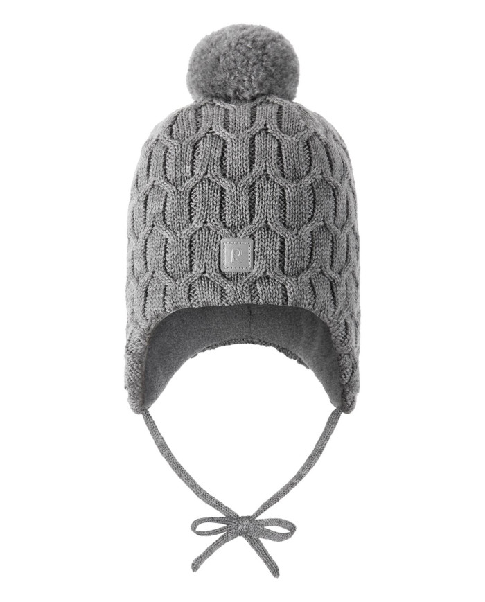 Bernumode | Reima: Детская шапка на завязках, Nunavut (100% шерсть мериноса) 23,81 € Детская шапочка из мягкой мериносовой шерсти обеспечивает идеальный температурный контроль. Ветрозащитные наушники защищают маленькие ушки.Эта шапочка для малышей поможет маленьким искателям приключений согреться в холодные зимние дни! Изготовлена ​​из мериносовой шерсти, с мягкой флисовой подкладкой, которая добавляет тепла и ощущается комфортно, так как быстро сохнет и отводит влагу от кожи. Ветрозащитное покрытие по бокам защищает уши от холодного ветра. Благодаря завязкам эта стильная шапочка Reima остается там, где ей и положено.
-Мягкая мериносовая шерсть для идеального терморегулирования-Ветрозащитная амбушюра-Завязки всех размеров-Мягкая, теплая флисовая подкладка-Помпон сверху-Светоотражающая этикетка спереди