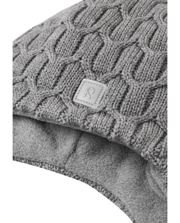 Bernumode | Reima: Детская шапка на завязках, Nunavut (100% шерсть мериноса) 23,81 € Детская шапочка из мягкой мериносовой шерсти обеспечивает идеальный температурный контроль. Ветрозащитные наушники защищают маленькие ушки.Эта шапочка для малышей поможет маленьким искателям приключений согреться в холодные зимние дни! Изготовлена ​​из мериносовой шерсти, с мягкой флисовой подкладкой, которая добавляет тепла и ощущается комфортно, так как быстро сохнет и отводит влагу от кожи. Ветрозащитное покрытие по бокам защищает уши от холодного ветра. Благодаря завязкам эта стильная шапочка Reima остается там, где ей и положено.
-Мягкая мериносовая шерсть для идеального терморегулирования-Ветрозащитная амбушюра-Завязки всех размеров-Мягкая, теплая флисовая подкладка-Помпон сверху-Светоотражающая этикетка спереди