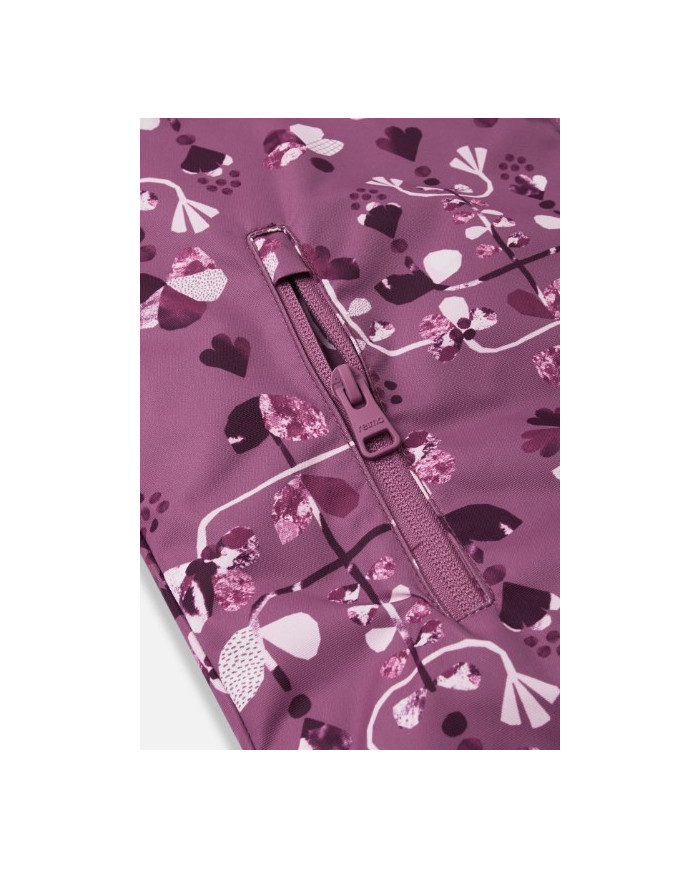 Bernumode | Reima: Зимняя куртка на девочку Reimatec, Nuotio (160 г) 53,62 € Детская зимняя куртка из переработанного волокна. Водо- и ветрозащитный. 
Эта зимняя куртка для детей Reimatec изготовлено из водо- и ветронепроницаемого материала, который также воздухопроницаем, что обеспечивает комфорт, и, как и все функциональные ткани Reima, грязеотталкивающий, что позволяет реже стирать. Основные швы герметичны, что обеспечивает водонепроницаемость, а безопасный съемный капюшон защищает маленькие головы от ветра. Гладкая подкладка облегчает одевание и обеспечивает комфорт при ношении с другими слоями одежды. Два кармана на молнии спереди и регулируемый подол — еще одни удобные детали этой детской утепленной куртки.  
Открытые швы герметичны и водонепроницаемы. 
  Гладкая подкладка из полиэстера 
  Безопасный съемный капюшон.  
Регулируемые манжеты
  Два кармана на молнии  
Регулируемый подол  
Отражающие детали
 Bernumode | Reima: Зимняя куртка на девочку Reimatec, Nuotio (160 г) 53,62 € Детская зимняя куртка из переработанного волокна. Водо- и ветрозащитный. 
Эта зимняя куртка для детей Reimatec изготовлено из водо- и ветронепроницаемого материала, который также воздухопроницаем, что обеспечивает комфорт, и, как и все функциональные ткани Reima, грязеотталкивающий, что позволяет реже стирать. Основные швы герметичны, что обеспечивает водонепроницаемость, а безопасный съемный капюшон защищает маленькие головы от ветра. Гладкая подкладка облегчает одевание и обеспечивает комфорт при ношении с другими слоями одежды. Два кармана на молнии спереди и регулируемый подол — еще одни удобные детали этой детской утепленной куртки.  
Открытые швы герметичны и водонепроницаемы. 
  Гладкая подкладка из полиэстера 
  Безопасный съемный капюшон.  
Регулируемые манжеты
  Два кармана на молнии  
Регулируемый подол  
Отражающие детали