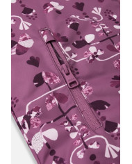 Bernumode | Reima: Meiteņu ziemas jaka Reimatec, Nuotio (160 g) 53,62 € Bērnu ziemas jaka, kas izgatavota no pārstrādātām šķiedrām. Ūdens un vēja necaurlaidīgs. 
Šis Reimatec ziemas mētelis bērniem ir izgatavots no ūdens un vēja necaurlaidīga materiāla, kas arī ir elpojošs komfortam - un tāpat kā visi funkcionālie reimas audumi, netīrumus atgrūdoši mazākai mazgāšanai. Galvenās šuves ir noslēgtas, lai tās būtu ūdensnecaurlaidīgas, un drošā, noņemamā kapuce pasargā mazās galviņas no vēja. Gluds oderējums atvieglo ģērbšanos un nodrošina komfortu valkājot ar citām apģērba kārtām. Divas rāvējslēdzēja kabatas priekšpusē un regulējama apakšmala ir citas parocīgas šīs bērnu izolētās jakas detaļas.

Atklātās šuves ir ūdensnecaurlaidīgas  
Gluda poliestera odere 
Droša noņemama kapuce.
Regulējamas aproces  
Divas kabatas ar rāvējslēdzēju
  Regulējama apakšmala  
Atstarojošas detaļas

