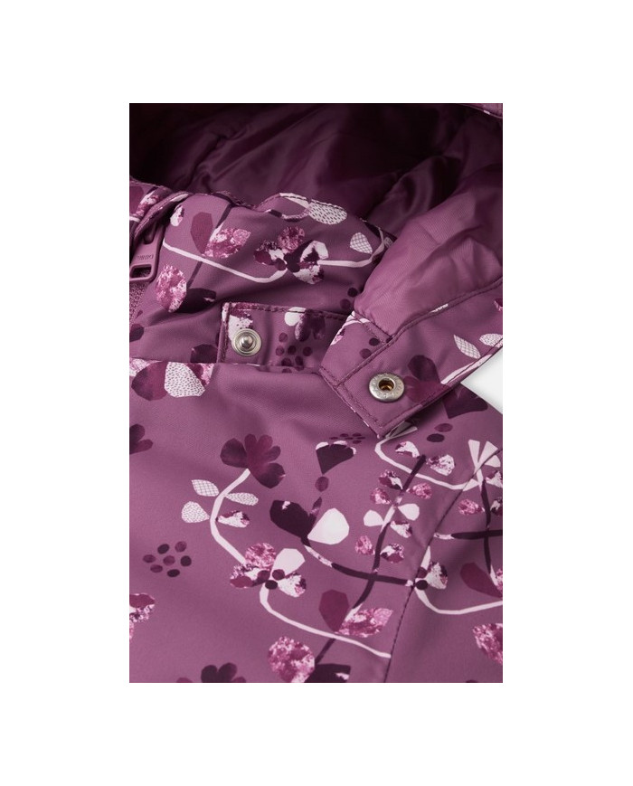 Bernumode | Reima: Зимняя куртка на девочку Reimatec, Nuotio (160 г) 53,62 € Детская зимняя куртка из переработанного волокна. Водо- и ветрозащитный. 
Эта зимняя куртка для детей Reimatec изготовлено из водо- и ветронепроницаемого материала, который также воздухопроницаем, что обеспечивает комфорт, и, как и все функциональные ткани Reima, грязеотталкивающий, что позволяет реже стирать. Основные швы герметичны, что обеспечивает водонепроницаемость, а безопасный съемный капюшон защищает маленькие головы от ветра. Гладкая подкладка облегчает одевание и обеспечивает комфорт при ношении с другими слоями одежды. Два кармана на молнии спереди и регулируемый подол — еще одни удобные детали этой детской утепленной куртки.  
Открытые швы герметичны и водонепроницаемы. 
  Гладкая подкладка из полиэстера 
  Безопасный съемный капюшон.  
Регулируемые манжеты
  Два кармана на молнии  
Регулируемый подол  
Отражающие детали
 Bernumode | Reima: Зимняя куртка на девочку Reimatec, Nuotio (160 г) 53,62 € Детская зимняя куртка из переработанного волокна. Водо- и ветрозащитный. 
Эта зимняя куртка для детей Reimatec изготовлено из водо- и ветронепроницаемого материала, который также воздухопроницаем, что обеспечивает комфорт, и, как и все функциональные ткани Reima, грязеотталкивающий, что позволяет реже стирать. Основные швы герметичны, что обеспечивает водонепроницаемость, а безопасный съемный капюшон защищает маленькие головы от ветра. Гладкая подкладка облегчает одевание и обеспечивает комфорт при ношении с другими слоями одежды. Два кармана на молнии спереди и регулируемый подол — еще одни удобные детали этой детской утепленной куртки.  
Открытые швы герметичны и водонепроницаемы. 
  Гладкая подкладка из полиэстера 
  Безопасный съемный капюшон.  
Регулируемые манжеты
  Два кармана на молнии  
Регулируемый подол  
Отражающие детали