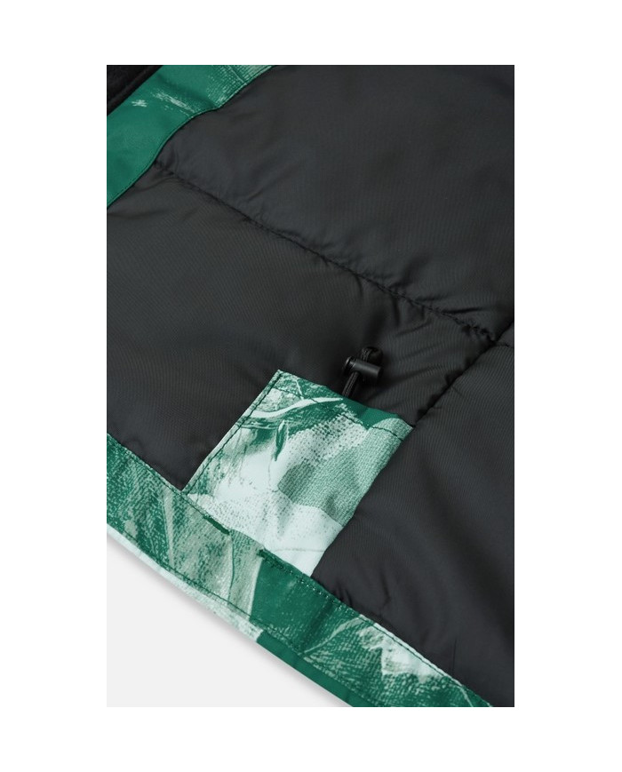 Bernumode | Reima: Зимняя куртка на мальчика Reimatec, Nuotio (160 г) 53,62 € Детская зимняя куртка из переработанного волокна. Водо- и ветрозащитный. 
Эта зимняя куртка для детей Reimatec изготовлено из водо- и ветронепроницаемого материала, который также воздухопроницаем, что обеспечивает комфорт, и, как и все функциональные ткани Reima, грязеотталкивающий, что позволяет реже стирать. Основные швы герметичны, что обеспечивает водонепроницаемость, а безопасный съемный капюшон защищает маленькие головы от ветра. Гладкая подкладка облегчает одевание и обеспечивает комфорт при ношении с другими слоями одежды. Два кармана на молнии спереди и регулируемый подол — еще одни удобные детали этой детской утепленной куртки.  
Открытые швы герметичны и водонепроницаемы. 
  Гладкая подкладка из полиэстера 
  Безопасный съемный капюшон.  
Регулируемые манжеты
  Два кармана на молнии  
Регулируемый подол  
Отражающие детали
 Bernumode | Reima: Зимняя куртка на мальчика Reimatec, Nuotio (160 г) 53,62 € Детская зимняя куртка из переработанного волокна. Водо- и ветрозащитный. 
Эта зимняя куртка для детей Reimatec изготовлено из водо- и ветронепроницаемого материала, который также воздухопроницаем, что обеспечивает комфорт, и, как и все функциональные ткани Reima, грязеотталкивающий, что позволяет реже стирать. Основные швы герметичны, что обеспечивает водонепроницаемость, а безопасный съемный капюшон защищает маленькие головы от ветра. Гладкая подкладка облегчает одевание и обеспечивает комфорт при ношении с другими слоями одежды. Два кармана на молнии спереди и регулируемый подол — еще одни удобные детали этой детской утепленной куртки.  
Открытые швы герметичны и водонепроницаемы. 
  Гладкая подкладка из полиэстера 
  Безопасный съемный капюшон.  
Регулируемые манжеты
  Два кармана на молнии  
Регулируемый подол  
Отражающие детали