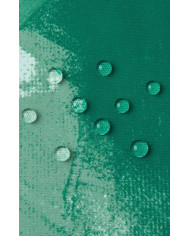 Bernumode | Reima: Zēnu ziemas jaka Reimatec, Nuotio (160 g) 53,62 € Bērnu ziemas jaka, kas izgatavota no pārstrādātām šķiedrām. Ūdens un vēja necaurlaidīgs. 
Šis Reimatec ziemas mētelis bērniem ir izgatavots no ūdens un vēja necaurlaidīga materiāla, kas arī ir elpojošs komfortam - un tāpat kā visi funkcionālie reimas audumi, netīrumus atgrūdoši mazākai mazgāšanai. Galvenās šuves ir noslēgtas, lai tās būtu ūdensnecaurlaidīgas, un drošā, noņemamā kapuce pasargā mazās galviņas no vēja. Gluds oderējums atvieglo ģērbšanos un nodrošina komfortu valkājot ar citām apģērba kārtām. Divas rāvējslēdzēja kabatas priekšpusē un regulējama apakšmala ir citas parocīgas šīs bērnu izolētās jakas detaļas.

Atklātās šuves ir ūdensnecaurlaidīgas  
Gluda poliestera odere 
Droša noņemama kapuce.
Regulējamas aproces  
Divas kabatas ar rāvējslēdzēju
  Regulējama apakšmala  
Atstarojošas detaļas



