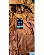 Bernumode | Reima: Reimatec winter jacket for boy, Nuotio (160 g) €53.62 

Kids' winter jacket made with recycled fibres. Water- and windproof.





This Reimatec winter coat for kids is made from a water- and windproof material that's also breathable for comfort - and like all functional Reima fabrics, dirt-repellent for less washing. The main seams are sealed to be waterproof, and the safe, detachable hood protects little heads from the wind. A smooth lining makes dressing easier and feels comfortable when worn with other layers. Two zip pockets at the front and an adjustable hem are other handy details on this kids' insulated jacket.


Exposed seams sealed waterproof
Smooth polyester lining
Safe, detachable hood
Adjustable cuffs
Two zip pockets
Adjustable hem
Reflecting details







