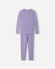 Bernumode | Reima: Комплект термо-белья, Taitoa 43,48 € 
Очень мягкое термобелье с бамбуковой изнанкой, придающей мягкости, и мериносовой шерстью, согревающей снаружи. Самое удобное термобелье, которое у нас есть.
Зачем замерзать, если можно быть в тепле? Секретом этого комплекта термобелья Reima является двухлицевое вязание; мягкая, шелковистая бамбуковая вискоза поглощает влагу кожи и гладкая на ощупь, а шерстью на поверхности обеспечивает наилучшее тепло на базовом слое. Бамбуковая вискоза поглощает влагу и отводит ее от кожи, помогая детям чувствовать себя свежими. Шерсть согревает детей, даже если они вспотеют после напряженной игры. Это сочетание идеально подходит для температурного комфорта как в помещении, так и на открытом воздухе.

Шерсть идеально подходит для контроля температуры
Смесь вязаной шерсти и бамбуковой вискозы очень мягкая и теплая, хорошо впитывает влагу
Сохраняет тепло, даже когда мокрое
Бамбук придает дополнительную мягкость
Позволяет согреться на экстремальном холоде
Мягкие плоские швы для дополнительного комфорта, не натирают кожу
Эластичная талия
Основной материал: 48% шерсть, 43% вискоза, 9% полиамид

Инструкция по уходу: стирайте с аналогичными цветами, наизнанку. Не используйте моющие средства с отбеливающими веществами. Сушите горизонтально, придайте форму, не растягивайте. Сушите при комнатной температуре.
