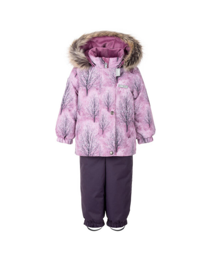 Bernumode | Lenne: Set TREE  250 g +  150 g €81.92 Rough weather conditions of Estonia and the Nordic Countries, which make very high demands on children's clothing, are the foundation grounds of creating any new model. High-tech fabrics are used in order to fulfill all the requirements of the well-being of a happy child in any circumstance.Lenne's main goals in product development are safety, comfort, practicality and easy caring.
Active products are: light weighted, wind resistant and warm, breathable and water resistant, durable, safe, with exceptional design, easily cleanable.
Lenne is using Isosoft insulation material, which is presently the best new generation insulation which has a two times higher warmth maintenance coefficient and the technology applied in it allows for the volume of the insulation to be decreased four times in relation to the traditional insulation. Isosoft is rarely used in the manufacturing of childrens’ clothing due to its price. It ensures the unique comfort of warmth, it maintains warmth at the child’s skin and prevents the cold from entering inside, thanks to the unique micro-porous structure. Moreover, it allows the child to move freely and unhampered. The product’s great advantage is the fact that it effectively removes moisture to the outside, which additionally increases the comfort of use.Isosoft guarantees the effect of thermal insulation and lightness of the material through the special insulation components – these components are made up of thousands of individual fibres in the shape of a hollow tube. The material is as light as down and it is also very elastic – it returns to its original shape after compression or washing.
Water column: 5 000/10 000 mm
Breathable: 5 000/10 000 g/m2/24h
Girls’ winter set.
Weatherproof and warm winter set for kids.
Warm winter jacket in unique print combined with padded classical winter pants is a great looking and practical outfit for wintertime outdoor activities. The hooded jacket has two side pockets  that fit a pack of handkerchiefs and all the special stones that the little one happened to discover. Adjustable suspenders guarantee the best fit to a growing child. High waisted pants keep the child warm even during the most active play. Pants with elastic cuffs and detachable ankle loops stay securely on the boots. The design features reflective details that make child visible in the dark. The snap-fastened hood is safe as it easily detaches from the product in case it gets stuck. Bernumode | Lenne: Set TREE  250 g +  150 g €81.92 Rough weather conditions of Estonia and the Nordic Countries, which make very high demands on children's clothing, are the foundation grounds of creating any new model. High-tech fabrics are used in order to fulfill all the requirements of the well-being of a happy child in any circumstance.Lenne's main goals in product development are safety, comfort, practicality and easy caring.
Active products are: light weighted, wind resistant and warm, breathable and water resistant, durable, safe, with exceptional design, easily cleanable.
Lenne is using Isosoft insulation material, which is presently the best new generation insulation which has a two times higher warmth maintenance coefficient and the technology applied in it allows for the volume of the insulation to be decreased four times in relation to the traditional insulation. Isosoft is rarely used in the manufacturing of childrens’ clothing due to its price. It ensures the unique comfort of warmth, it maintains warmth at the child’s skin and prevents the cold from entering inside, thanks to the unique micro-porous structure. Moreover, it allows the child to move freely and unhampered. The product’s great advantage is the fact that it effectively removes moisture to the outside, which additionally increases the comfort of use.Isosoft guarantees the effect of thermal insulation and lightness of the material through the special insulation components – these components are made up of thousands of individual fibres in the shape of a hollow tube. The material is as light as down and it is also very elastic – it returns to its original shape after compression or washing.
Water column: 5 000/10 000 mm
Breathable: 5 000/10 000 g/m2/24h
Girls’ winter set.
Weatherproof and warm winter set for kids.
Warm winter jacket in unique print combined with padded classical winter pants is a great looking and practical outfit for wintertime outdoor activities. The hooded jacket has two side pockets  that fit a pack of handkerchiefs and all the special stones that the little one happened to discover. Adjustable suspenders guarantee the best fit to a growing child. High waisted pants keep the child warm even during the most active play. Pants with elastic cuffs and detachable ankle loops stay securely on the boots. The design features reflective details that make child visible in the dark. The snap-fastened hood is safe as it easily detaches from the product in case it gets stuck.