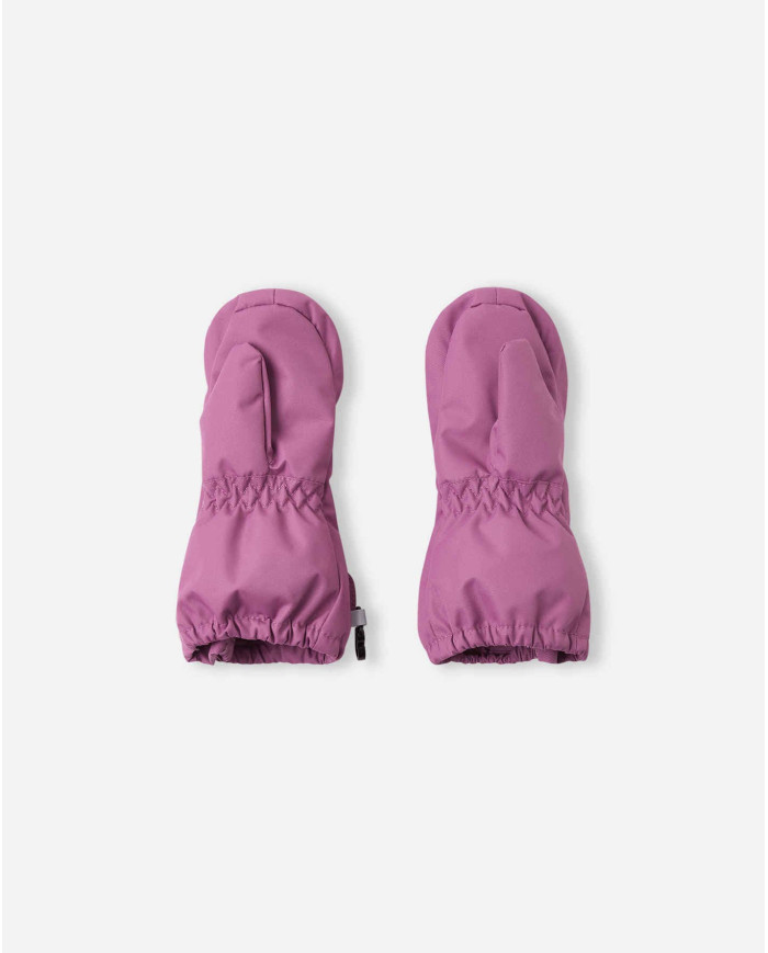 Bernumode | Reima: Bērnu ziemas ūdensnecaurlaidīgi cimdi Reimatec, Avaus (120 g) 14,80 € Ūdensizturīgi ziemas dūraiņi maziem bērniem. Izgatavots no pārstrādātām šķiedrām. 
Būtisks Reima mazuļu dūraiņu pāris. Valkājot tās, mazās rociņas paliks siltas un sausas sniega pilnā jautrībā. Elastīgs, pastiprinoties satveršanai. Pēc mazgāšanas varat iemest tos veļas žāvētājā, lai saīsinātu žāvēšanas laiku.  

Ūdensizturīgs ieliktnis
  Matēta poliestera adīta odere  
Fellex® izolācija 
  Viegla velcro aizdare  
Atstarojoša apdruka





Age approx.
0-12 mos
6-18 mos
1-2 yr
2-4 yr
4-6 yr
6-8 yr
8-10 yr
10-12 yr
12-14 yr


Size
0
1
2
3
4
5
6
7
8


Hand height (cm)
8
9
10
11,5
13
14
15
16
17


Hand height (inches)
3.1
3.5
3.9
4.5
5.1
5.5
5.9
6.3
6.7


Palm circumference (cm)
10
11,5
12,5
13,5
15
16
17
17,5
18


Palm circumference (inches)
3.9
4.5
4.9
5.3
5.9
6.3
6.7
6.9
7.1




