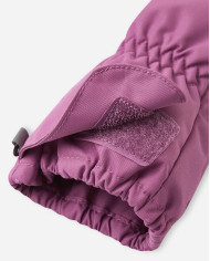 Bernumode | Reima: Bērnu ziemas ūdensnecaurlaidīgi cimdi Reimatec, Avaus (120 g) 14,80 € Ūdensizturīgi ziemas dūraiņi maziem bērniem. Izgatavots no pārstrādātām šķiedrām. 
Būtisks Reima mazuļu dūraiņu pāris. Valkājot tās, mazās rociņas paliks siltas un sausas sniega pilnā jautrībā. Elastīgs, pastiprinoties satveršanai. Pēc mazgāšanas varat iemest tos veļas žāvētājā, lai saīsinātu žāvēšanas laiku.  

Ūdensizturīgs ieliktnis
  Matēta poliestera adīta odere  
Fellex® izolācija 
  Viegla velcro aizdare  
Atstarojoša apdruka





Age approx.
0-12 mos
6-18 mos
1-2 yr
2-4 yr
4-6 yr
6-8 yr
8-10 yr
10-12 yr
12-14 yr


Size
0
1
2
3
4
5
6
7
8


Hand height (cm)
8
9
10
11,5
13
14
15
16
17


Hand height (inches)
3.1
3.5
3.9
4.5
5.1
5.5
5.9
6.3
6.7


Palm circumference (cm)
10
11,5
12,5
13,5
15
16
17
17,5
18


Palm circumference (inches)
3.9
4.5
4.9
5.3
5.9
6.3
6.7
6.9
7.1




