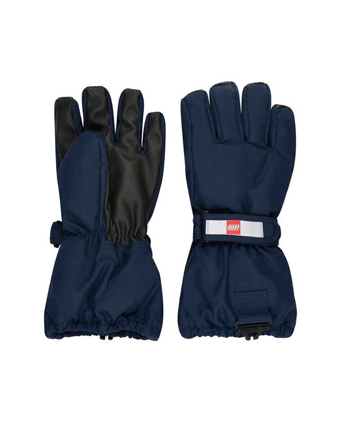 Bernumode | LEGO® Wear: Ūdensnecaurlaidīgie cimdi ar membrānu LWATLIN 700 29,71 € 

LEGO® slēpošanas cimdi bērniem
Pāris gudri un funkcionāli slēpošanas cimdi padara spēlēšanu ārā daudz jautrāku aukstās un mitrās dienās. Daudzās PLAY cimdu funkcionālās īpašības nodrošina, ka jūsu bērna pirksti ir sausi un silti neatkarīgi no laikapstākļiem.
LEGO® ziemas cimdam ir ergonomisks piegulums un elastīga plaukstas locītava ar atstarotāju un āķa un cilpas aizdari, lai nodrošinātu optimālu piegulšanu. Cimdu ieeja ir arī elastīga, lai izvairītos no sniega. Ar PU pretslīdes materiālu plaukstās un pirkstu galos labākai satvērienai.
TĀPĒC JUMS PATĪKS CIMDI

Tie ir ūdensnecaurlaidīgi, vēja necaurlaidīgi un elpojoši
Cimdiem ir sprādze, lai tos varētu noklikšķināt uz LEGO jakām un sniega tērpiem
 Cimdiem ir mīksta izolējoša Thinsulate izolācija
Cimdi ir tik daudzās lieliskās krāsās

Cimdi ir izgatavoti no 100% vēja necaurlaidīga un elpojoša materiāla. Tiem ir ūdensnecaurlaidīga un elpojoša Fan-Tex membrāna starp iekšējo un ārējo slāni, kas padara cimdus 100% ūdensizturīgus. Iekšējais slānis ir ērts un izolējošs Thinsulate materiāls.
Drošības atdalāma sprādze 104-140 izmēram cimdu piestiprināšanai pie sniega tērpa vai jakas piedurknes. Sprādze atlaižas, velkot cimdus, lai jūsu bērns ne uz ko neaizķertos.
Izvēlieties starp daudzām satriecošām krāsām.


