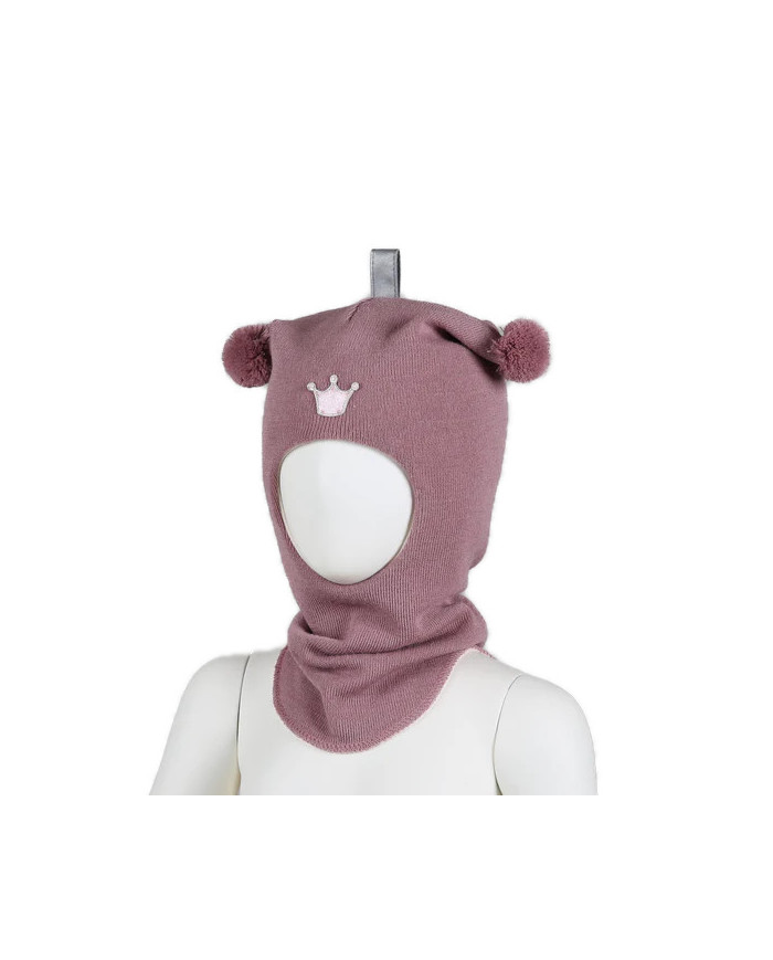 Bernumode | KIVAT: Зимняя шапка-шлем 33,47 € 

Шлем из шерсти - теплое изделие, которое отлично подойдет для зимней поры. Благодаря своей конструкции отлично заменяет как шапку, так и шарф. Мягкая хлопковая подкладка приятна для кожи, она нейтрализует "колючесть" шерсти и делает комфортными даже самые длительные прогулки. Область ушей и лба в шлеме дополнительно защищена ветрозащитными прокладками. Светоотражающие элементы. Очень удобен в использовании и идеален для холодной зимы. В таком изделии Ваш ребенок будет выглядеть великолепно, почувствует комфорт и тепло в прохладное зимнее время.
Материал верха: 100% шерсть.
Подкладка: 97% органический хлопок, 3% лайкра.
Размерность шлемов из шерсти:
0 = 0-1 лет1 = 1 год2 = 2-4 лет3 = 5-10 лет4 = от 10 лет.

