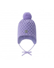 Bernumode | Reima: Детская шапка на завязках, Nunavut (100% шерсть мериноса) 23,81 € Детская шапочка из мягкой мериносовой шерсти обеспечивает идеальный температурный контроль. Ветрозащитные наушники защищают маленькие ушки.Эта шапочка для малышей поможет маленьким искателям приключений согреться в холодные зимние дни! Изготовлена ​​из мериносовой шерсти, с мягкой флисовой подкладкой, которая добавляет тепла и ощущается комфортно, так как быстро сохнет и отводит влагу от кожи. Ветрозащитное покрытие по бокам защищает уши от холодного ветра. Благодаря завязкам эта стильная шапочка Reima остается там, где ей и положено.
-Мягкая мериносовая шерсть для идеального терморегулирования-Ветрозащитная амбушюра-Завязки всех размеров-Мягкая, теплая флисовая подкладка-Помпон сверху-Светоотражающая этикетка спереди