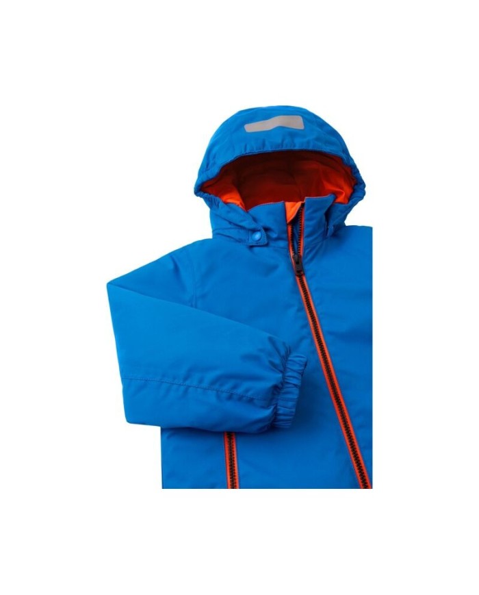 Bernumode | Reima: Zēnu ziemas jaka Reimatec, Kanto (160 g) 53,62 € Bērnu ziemas jaka, kas izgatavota no pārstrādātām šķiedrām. Ūdens un vēja necaurlaidīgs. 
Šis Reimatec ziemas mētelis bērniem ir izgatavots no ūdens un vēja necaurlaidīga materiāla, kas arī ir elpojošs komfortam - un tāpat kā visi funkcionālie reimas audumi, netīrumus atgrūdoši mazākai mazgāšanai. Galvenās šuves ir noslēgtas, lai tās būtu ūdensnecaurlaidīgas, un drošā, noņemamā kapuce pasargā mazās galviņas no vēja. Gluds oderējums atvieglo ģērbšanos un nodrošina komfortu valkājot ar citām apģērba kārtām. Divas rāvējslēdzēja kabatas priekšpusē un regulējama apakšmala ir citas parocīgas šīs bērnu izolētās jakas detaļas.  
Atklātās šuves ir ūdensnecaurlaidīgas  
Gluda poliestera odere 
Droša noņemama kapuce.
Divas kabatas ar rāvējslēdzēju
  Regulējama apakšmala  
Atstarojošas detaļas
Sniega svārki
 Bernumode | Reima: Zēnu ziemas jaka Reimatec, Kanto (160 g) 53,62 € Bērnu ziemas jaka, kas izgatavota no pārstrādātām šķiedrām. Ūdens un vēja necaurlaidīgs. 
Šis Reimatec ziemas mētelis bērniem ir izgatavots no ūdens un vēja necaurlaidīga materiāla, kas arī ir elpojošs komfortam - un tāpat kā visi funkcionālie reimas audumi, netīrumus atgrūdoši mazākai mazgāšanai. Galvenās šuves ir noslēgtas, lai tās būtu ūdensnecaurlaidīgas, un drošā, noņemamā kapuce pasargā mazās galviņas no vēja. Gluds oderējums atvieglo ģērbšanos un nodrošina komfortu valkājot ar citām apģērba kārtām. Divas rāvējslēdzēja kabatas priekšpusē un regulējama apakšmala ir citas parocīgas šīs bērnu izolētās jakas detaļas.  
Atklātās šuves ir ūdensnecaurlaidīgas  
Gluda poliestera odere 
Droša noņemama kapuce.
Divas kabatas ar rāvējslēdzēju
  Regulējama apakšmala  
Atstarojošas detaļas
Sniega svārki