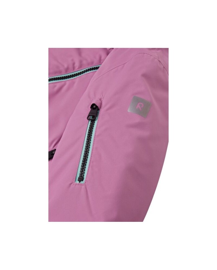 Bernumode | Reima: Зимняя куртка на девочку Reimatec, Kanto (160 г) 53,62 € Детская зимняя куртка из переработанного волокна. Водо- и ветрозащитный. 
Эта зимняя куртка для детей Reimatec изготовлено из водо- и ветронепроницаемого материала, который также воздухопроницаем, что обеспечивает комфорт, и, как и все функциональные ткани Reima, грязеотталкивающий, что позволяет реже стирать. Основные швы герметичны, что обеспечивает водонепроницаемость, а безопасный съемный капюшон защищает маленькие головы от ветра. Гладкая подкладка облегчает одевание и обеспечивает комфорт при ношении с другими слоями одежды. Два кармана на молнии спереди и регулируемый подол — еще одни удобные детали этой детской утепленной куртки.  

Открытые швы герметичны и водонепроницаемы. 
  Гладкая подкладка из полиэстера 
  Безопасный съемный капюшон.  
  Два кармана на молнии  
Регулируемый подол  
Отражающие детали
Снежная юбка
