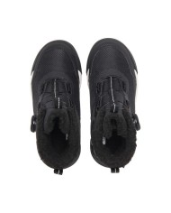 Bernumode | Viking: Expower Warm GTX BOA  - Labākie savā klasē ūdensizturīgi ziemas zābaki pusaudžiem ar GORE-TEX 93,31 € Augstākās kvalitātes, izolēti un ūdensnecaurlaidīgi bērnu apavi vidēja griezuma garumāAr Expower Warm GTX BOA, Viking labākajiem apaviem savā klasē, palīdziet savam bērnam izklaidēties. Ūdensizturīga PFC nesaturoša GORE-TEX membrāna saglabā kājas sausas mitros apstākļos, savukārt siltā izolācija pasargā no aukstuma. Izturīgā un atbalstošā vidus griezuma augšdaļa ir aprīkota ar BOA aizdares sistēmu, lai nodrošinātu precīzu piegulšanu. Viegla EVA starpzole nodrošina lielisku amortizāciju, un gumijas ārējā zole ar lieljaudas izciļņiem nodrošina nepārspējamu saķeri jebkuros zemes apstākļos.
 Bernumode | Viking: Expower Warm GTX BOA  - Labākie savā klasē ūdensizturīgi ziemas zābaki pusaudžiem ar GORE-TEX 93,31 € Augstākās kvalitātes, izolēti un ūdensnecaurlaidīgi bērnu apavi vidēja griezuma garumāAr Expower Warm GTX BOA, Viking labākajiem apaviem savā klasē, palīdziet savam bērnam izklaidēties. Ūdensizturīga PFC nesaturoša GORE-TEX membrāna saglabā kājas sausas mitros apstākļos, savukārt siltā izolācija pasargā no aukstuma. Izturīgā un atbalstošā vidus griezuma augšdaļa ir aprīkota ar BOA aizdares sistēmu, lai nodrošinātu precīzu piegulšanu. Viegla EVA starpzole nodrošina lielisku amortizāciju, un gumijas ārējā zole ar lieljaudas izciļņiem nodrošina nepārspējamu saķeri jebkuros zemes apstākļos.