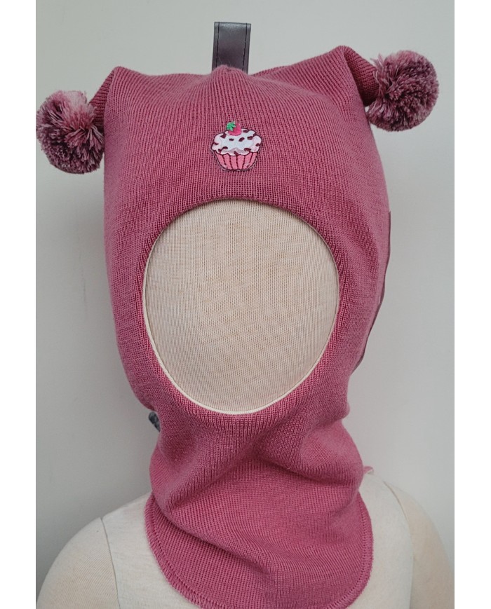 Bernumode | KIVAT: Hood with a unicorn €33.47 

Finnish quality
Outer shell 100% wool
Organic cotton lining
Covers forehead and ears
Breathing, non-rusting, warm
Gentle, for sensitive skin
Long rear part
Sizes:0 - 0-1 y.o.1 - 1 y.o.2 - 2-5 y.o.3 - 5-10 y.o.4 - 10-... y.o.


