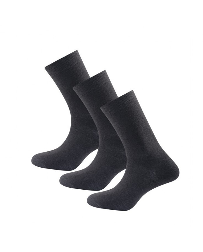 Bernumode | Devold: MERINO VILNAS ZEĶU 3-GAB. KOMPLEKTS LIGHT 20,66 € Daily Merino Light zeķes ir mīkstas un vieglas ikdienas zeķes, kuras var lietot visu gadu maigā temperatūrā. Zeķēm ir ērta iesiešana apakšstilba apvidū, kā arī pastiprināta zeķe un papēdis papildu izturībai valkājot, kā arī garantē, ka jūsu kājas nekļūs lipīgas un novērsīs nepatīkamu smaku rašanos.