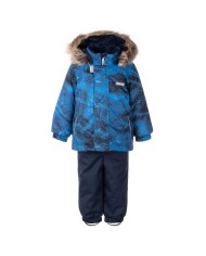 Bernumode | Lenne: Set ROBIN  250 g +  150 g €76.80 Rough weather conditions of Estonia and the Nordic Countries, which make very high demands on children's clothing, are the foundation grounds of creating any new model. High-tech fabrics are used in order to fulfill all the requirements of the well-being of a happy child in any circumstance.Lenne's main goals in product development are safety, comfort, practicality and easy caring.
Active products are: light weighted, wind resistant and warm, breathable and water resistant, durable, safe, with exceptional design, easily cleanable.
Lenne is using Isosoft insulation material, which is presently the best new generation insulation which has a two times higher warmth maintenance coefficient and the technology applied in it allows for the volume of the insulation to be decreased four times in relation to the traditional insulation. Isosoft is rarely used in the manufacturing of childrens’ clothing due to its price. It ensures the unique comfort of warmth, it maintains warmth at the child’s skin and prevents the cold from entering inside, thanks to the unique micro-porous structure. Moreover, it allows the child to move freely and unhampered. The product’s great advantage is the fact that it effectively removes moisture to the outside, which additionally increases the comfort of use.Isosoft guarantees the effect of thermal insulation and lightness of the material through the special insulation components – these components are made up of thousands of individual fibres in the shape of a hollow tube. The material is as light as down and it is also very elastic – it returns to its original shape after compression or washing.
Water column: 5 000/5 000 mm
Breathable: 5 000/10 000 g/m2/24h
Warm winter jacket in unique print combined with padded classical winter pants is a great looking and practical outfit for wintertime outdoor activities. Adjustable suspenders guarantee the best fit to a growing child. High waisted pants keep the child warm even during the most active play. Pants with elastic cuffs and detachable ankle loops stay securely on the boots. The design features reflective details that make child visible in the dark. The snap-fastened hood is safe as it easily detaches from the product in case it gets stuck.
 Bernumode | Lenne: Set ROBIN  250 g +  150 g €76.80 Rough weather conditions of Estonia and the Nordic Countries, which make very high demands on children's clothing, are the foundation grounds of creating any new model. High-tech fabrics are used in order to fulfill all the requirements of the well-being of a happy child in any circumstance.Lenne's main goals in product development are safety, comfort, practicality and easy caring.
Active products are: light weighted, wind resistant and warm, breathable and water resistant, durable, safe, with exceptional design, easily cleanable.
Lenne is using Isosoft insulation material, which is presently the best new generation insulation which has a two times higher warmth maintenance coefficient and the technology applied in it allows for the volume of the insulation to be decreased four times in relation to the traditional insulation. Isosoft is rarely used in the manufacturing of childrens’ clothing due to its price. It ensures the unique comfort of warmth, it maintains warmth at the child’s skin and prevents the cold from entering inside, thanks to the unique micro-porous structure. Moreover, it allows the child to move freely and unhampered. The product’s great advantage is the fact that it effectively removes moisture to the outside, which additionally increases the comfort of use.Isosoft guarantees the effect of thermal insulation and lightness of the material through the special insulation components – these components are made up of thousands of individual fibres in the shape of a hollow tube. The material is as light as down and it is also very elastic – it returns to its original shape after compression or washing.
Water column: 5 000/5 000 mm
Breathable: 5 000/10 000 g/m2/24h
Warm winter jacket in unique print combined with padded classical winter pants is a great looking and practical outfit for wintertime outdoor activities. Adjustable suspenders guarantee the best fit to a growing child. High waisted pants keep the child warm even during the most active play. Pants with elastic cuffs and detachable ankle loops stay securely on the boots. The design features reflective details that make child visible in the dark. The snap-fastened hood is safe as it easily detaches from the product in case it gets stuck.