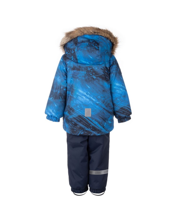 Bernumode | Lenne: Set ROBIN  250 g +  150 g €76.80 Rough weather conditions of Estonia and the Nordic Countries, which make very high demands on children's clothing, are the foundation grounds of creating any new model. High-tech fabrics are used in order to fulfill all the requirements of the well-being of a happy child in any circumstance.Lenne's main goals in product development are safety, comfort, practicality and easy caring.
Active products are: light weighted, wind resistant and warm, breathable and water resistant, durable, safe, with exceptional design, easily cleanable.
Lenne is using Isosoft insulation material, which is presently the best new generation insulation which has a two times higher warmth maintenance coefficient and the technology applied in it allows for the volume of the insulation to be decreased four times in relation to the traditional insulation. Isosoft is rarely used in the manufacturing of childrens’ clothing due to its price. It ensures the unique comfort of warmth, it maintains warmth at the child’s skin and prevents the cold from entering inside, thanks to the unique micro-porous structure. Moreover, it allows the child to move freely and unhampered. The product’s great advantage is the fact that it effectively removes moisture to the outside, which additionally increases the comfort of use.Isosoft guarantees the effect of thermal insulation and lightness of the material through the special insulation components – these components are made up of thousands of individual fibres in the shape of a hollow tube. The material is as light as down and it is also very elastic – it returns to its original shape after compression or washing.
Water column: 5 000/5 000 mm
Breathable: 5 000/10 000 g/m2/24h
Warm winter jacket in unique print combined with padded classical winter pants is a great looking and practical outfit for wintertime outdoor activities. Adjustable suspenders guarantee the best fit to a growing child. High waisted pants keep the child warm even during the most active play. Pants with elastic cuffs and detachable ankle loops stay securely on the boots. The design features reflective details that make child visible in the dark. The snap-fastened hood is safe as it easily detaches from the product in case it gets stuck.
 Bernumode | Lenne: Set ROBIN  250 g +  150 g €76.80 Rough weather conditions of Estonia and the Nordic Countries, which make very high demands on children's clothing, are the foundation grounds of creating any new model. High-tech fabrics are used in order to fulfill all the requirements of the well-being of a happy child in any circumstance.Lenne's main goals in product development are safety, comfort, practicality and easy caring.
Active products are: light weighted, wind resistant and warm, breathable and water resistant, durable, safe, with exceptional design, easily cleanable.
Lenne is using Isosoft insulation material, which is presently the best new generation insulation which has a two times higher warmth maintenance coefficient and the technology applied in it allows for the volume of the insulation to be decreased four times in relation to the traditional insulation. Isosoft is rarely used in the manufacturing of childrens’ clothing due to its price. It ensures the unique comfort of warmth, it maintains warmth at the child’s skin and prevents the cold from entering inside, thanks to the unique micro-porous structure. Moreover, it allows the child to move freely and unhampered. The product’s great advantage is the fact that it effectively removes moisture to the outside, which additionally increases the comfort of use.Isosoft guarantees the effect of thermal insulation and lightness of the material through the special insulation components – these components are made up of thousands of individual fibres in the shape of a hollow tube. The material is as light as down and it is also very elastic – it returns to its original shape after compression or washing.
Water column: 5 000/5 000 mm
Breathable: 5 000/10 000 g/m2/24h
Warm winter jacket in unique print combined with padded classical winter pants is a great looking and practical outfit for wintertime outdoor activities. Adjustable suspenders guarantee the best fit to a growing child. High waisted pants keep the child warm even during the most active play. Pants with elastic cuffs and detachable ankle loops stay securely on the boots. The design features reflective details that make child visible in the dark. The snap-fastened hood is safe as it easily detaches from the product in case it gets stuck.