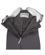 Bernumode | Lenne: Starpsezonas bikses RUFFY 45 g 43,72 € Bērnu bikses pavasarim un rudenim ir izgatavotas no ļoti laikapstākļiem izturīga un elpojoša AktivePlus auduma. ActivePlus bikses ir izturīgas un labi tiek galā ar regulāru mazgāšanu, saglabājot sākotnējās īpašības. Ūdensnecaurlaidīga virsma aizsargā no vēja un lietus. Regulējami bikšturi garantē vislabāko piemērotību augošam bērnam. Atstarojošās detaļas nodrošina papildu drošību un redzamību.
Mūsu augsto tehnoloģiju Active+ audumam ir ūdensnecaurlaidīga membrāna, kas neļauj ūdenim iekļūt izstrādājumā. Tajā pašā laikā tai ir spēja iztvaikot sviedrus. ◆Ūdensizturība: ūdens stabs 10 000 mm ◆Elpošanas spēja: ūdens tvaiku caurlaidība 10 000 g/m²/24h ◆Vēja pretestība: gaisa caurlaidība 0 l/m²s ◆Ūdens un augsnes atgrūšana: DWR pārklājums (Durable Water Repellent)
VIEGLI SILTA * izolācija ir vislabākā pavasara-rudens sezonā. Lieliski piemērota temperatūrai ..+5°C. Šī vate ir izgatavota no otrreizēji pārstrādātiem materiāliem, samazinot vajadzību pārmērīgi patērēt dabas resursus. Padoms: pārbaudiet temperatūru "jūtas kā". Tādiem faktoriem kā vējš un mitrums lielā mērā ietekmē to, cik auksts jūtaties, un jums var būt nepieciešams izmantot papildu slāni.
 Bernumode | Lenne: Starpsezonas bikses RUFFY 45 g 43,72 € Bērnu bikses pavasarim un rudenim ir izgatavotas no ļoti laikapstākļiem izturīga un elpojoša AktivePlus auduma. ActivePlus bikses ir izturīgas un labi tiek galā ar regulāru mazgāšanu, saglabājot sākotnējās īpašības. Ūdensnecaurlaidīga virsma aizsargā no vēja un lietus. Regulējami bikšturi garantē vislabāko piemērotību augošam bērnam. Atstarojošās detaļas nodrošina papildu drošību un redzamību.
Mūsu augsto tehnoloģiju Active+ audumam ir ūdensnecaurlaidīga membrāna, kas neļauj ūdenim iekļūt izstrādājumā. Tajā pašā laikā tai ir spēja iztvaikot sviedrus. ◆Ūdensizturība: ūdens stabs 10 000 mm ◆Elpošanas spēja: ūdens tvaiku caurlaidība 10 000 g/m²/24h ◆Vēja pretestība: gaisa caurlaidība 0 l/m²s ◆Ūdens un augsnes atgrūšana: DWR pārklājums (Durable Water Repellent)
VIEGLI SILTA * izolācija ir vislabākā pavasara-rudens sezonā. Lieliski piemērota temperatūrai ..+5°C. Šī vate ir izgatavota no otrreizēji pārstrādātiem materiāliem, samazinot vajadzību pārmērīgi patērēt dabas resursus. Padoms: pārbaudiet temperatūru "jūtas kā". Tādiem faktoriem kā vējš un mitrums lielā mērā ietekmē to, cik auksts jūtaties, un jums var būt nepieciešams izmantot papildu slāni.