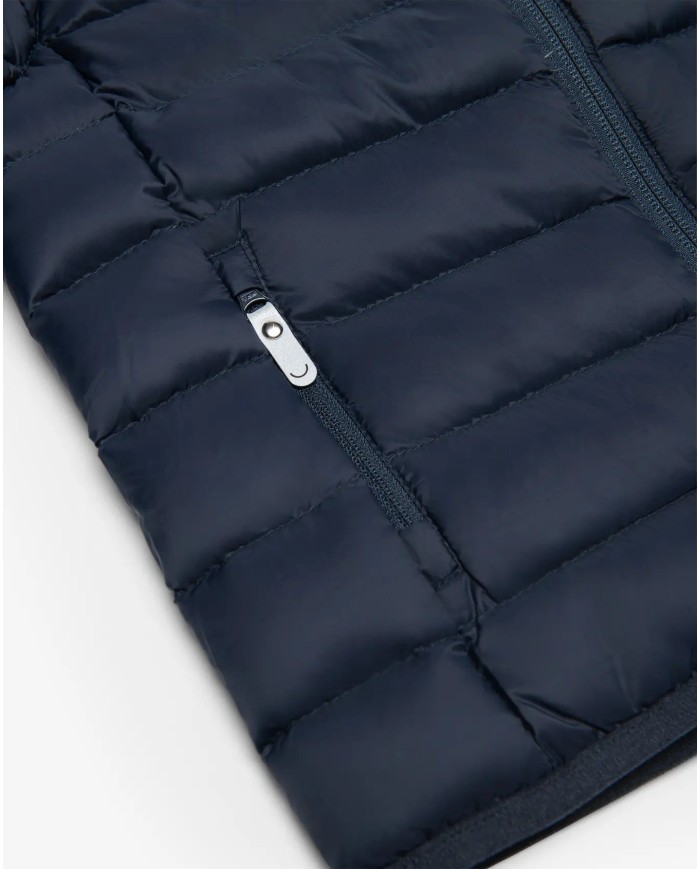 Bernumode | Viking: Aery Light Down Jacket-Versatile down jacket and vest for kids €48.60 From freezing mornings to warmer afternoons, the adaptable Aery Light Down Jacket helps your child stay comfortable throughout the shifting temperatures. Filled with responsibly-sourced down and feather insulation, the jacket provides warmth with a natural insulation that has yet to be beaten. Down is also highly compressible, meaning the jacket can easily be packed in a backpack in case it’s needed later. In warmer weather, the jacket can be used as an outer layer, and it is even treated with non-fluorinated Bionic Finish Eco to provide durable water repellency in case of precipitation. In colder weather, it can also be used as a mid layer underneath a snowsuit or shell jacket. As a clever finishing touch, the arms are also removeable, enabling the jacket to turn into a vest depending on the activity and temperature. Bernumode | Viking: Aery Light Down Jacket-Versatile down jacket and vest for kids €48.60 From freezing mornings to warmer afternoons, the adaptable Aery Light Down Jacket helps your child stay comfortable throughout the shifting temperatures. Filled with responsibly-sourced down and feather insulation, the jacket provides warmth with a natural insulation that has yet to be beaten. Down is also highly compressible, meaning the jacket can easily be packed in a backpack in case it’s needed later. In warmer weather, the jacket can be used as an outer layer, and it is even treated with non-fluorinated Bionic Finish Eco to provide durable water repellency in case of precipitation. In colder weather, it can also be used as a mid layer underneath a snowsuit or shell jacket. As a clever finishing touch, the arms are also removeable, enabling the jacket to turn into a vest depending on the activity and temperature.