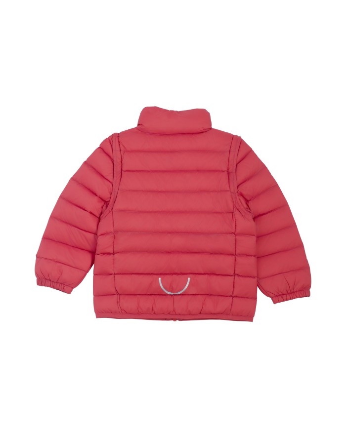 Bernumode | Viking: Универсальная Куртка-пуховик/жилетка (2 в 1) на на девочку Aery Light Down Jacket 48,60 € Адаптируемый легкий пуховик Aery Light Down Jacket поможет вашему ребенку чувствовать себя комфортно при меняющихся температурах и морозным утром, и теплым днем. Куртка, наполненная утеплителем из пуха и пера, полученного из ответственных источников, обеспечивает тепло благодаря естественному утеплителю, лучше которого не сущетсвует. Пух также хорошо сжимается, а это значит, что куртку можно легко упаковать в рюкзак на случай, если она понадобится позже. В теплую погоду куртку можно использовать в качестве внешнего слоя, и она даже обработана нефторированным составом Bionic Finish Eco, обеспечивающим стойкие водоотталкивающие свойства в случае осадков. В холодную погоду его также можно использовать в качестве среднего слоя под зимним комбинезоном или курткой. В качестве умного завершающего штриха можно снятьрукава, что позволяет куртке превращаться в жилет в зависимости от активности и температуры.