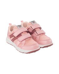 Bernumode | VIKING: Odda 2V-Vieglas bērnu kurpes 32,24 € Odda Low ir uzticama un pieejama vispārīga apavu izvēle, kas sniedz enerģiskiem bērniem pietiekamu gaisa cirkulāciju aktīvai vasaras spēlei. Izgatavota no izturīga sintētiska tekstila,  kurpes nodrošina lielu gaisa caurlaidību siltās dienās un spēj izturēt ikdienas lietošanu un bojājumus no ļoti aktīvām kājām. Ar diviem Velcro aizdariem Odda Low ir viegli uzvilkt un novilkt, un tā labi pielāgojas augošām kājām. EVA vidussole nodrošina labu amortizāciju, un gumijas zole labi pielīp pie lielākās daļas virsmu. Par patīkamu cenu ar Odda Low ir grūti kļūdīties. Kurpes var mazgāt 30 grādu temperatūrā. Neiesakām izmantot veļas mīkstinātāju.
 
Izmērs
Iekšzoles garums (cm)
26
16,6
27
17,3
28
18
29
18,7
30
19,4
31
20,2
32
21
33
21,7
34
22,4
35
23,1
 
 Bernumode | VIKING: Odda 2V-Vieglas bērnu kurpes 32,24 € Odda Low ir uzticama un pieejama vispārīga apavu izvēle, kas sniedz enerģiskiem bērniem pietiekamu gaisa cirkulāciju aktīvai vasaras spēlei. Izgatavota no izturīga sintētiska tekstila,  kurpes nodrošina lielu gaisa caurlaidību siltās dienās un spēj izturēt ikdienas lietošanu un bojājumus no ļoti aktīvām kājām. Ar diviem Velcro aizdariem Odda Low ir viegli uzvilkt un novilkt, un tā labi pielāgojas augošām kājām. EVA vidussole nodrošina labu amortizāciju, un gumijas zole labi pielīp pie lielākās daļas virsmu. Par patīkamu cenu ar Odda Low ir grūti kļūdīties. Kurpes var mazgāt 30 grādu temperatūrā. Neiesakām izmantot veļas mīkstinātāju.
 
Izmērs
Iekšzoles garums (cm)
26
16,6
27
17,3
28
18
29
18,7
30
19,4
31
20,2
32
21
33
21,7
34
22,4
35
23,1