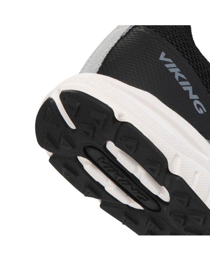 Bernumode | VIKING: Dal 1V - Odda 2V-Vieglas bērnu kurpes 33,65 € Izgatavots ultralieks un izturīgs, sportiskais Dal ir radīts, lai izceltos aktīvajam bērnudārza bērnam. Lai nodrošinātu vieglu piekļuvi un regulēšanu kustībā, kurpes piedāvā vilkšanas cilpu, kas apvienota ar vienu velcro aizdari un elastīgām šņorēm. Iekšpusē perforēta Airflow iekšzole palīdz saglabāt kājas svaigas intensīvas spēlēšanas laikā. Lai amortizētu katru soli un lēcienu, kurpe ir aprīkota ar vieglu EVA vidussole, kamēr dabīgās gumijas zole nodrošina lielisku saķeri uz visām virsmām.
 
Izmērs
Iekšzoles garums (cm)
26
16,6
27
17,3
28
18
29
18,7
30
19,4
31
20,2
32
21
33
21,7
34
22,4
35
23,1
 
 Bernumode | VIKING: Dal 1V - Odda 2V-Vieglas bērnu kurpes 33,65 € Izgatavots ultralieks un izturīgs, sportiskais Dal ir radīts, lai izceltos aktīvajam bērnudārza bērnam. Lai nodrošinātu vieglu piekļuvi un regulēšanu kustībā, kurpes piedāvā vilkšanas cilpu, kas apvienota ar vienu velcro aizdari un elastīgām šņorēm. Iekšpusē perforēta Airflow iekšzole palīdz saglabāt kājas svaigas intensīvas spēlēšanas laikā. Lai amortizētu katru soli un lēcienu, kurpe ir aprīkota ar vieglu EVA vidussole, kamēr dabīgās gumijas zole nodrošina lielisku saķeri uz visām virsmām.
 
Izmērs
Iekšzoles garums (cm)
26
16,6
27
17,3
28
18
29
18,7
30
19,4
31
20,2
32
21
33
21,7
34
22,4
35
23,1