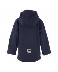 Bernumode | LENNE: Детская демисезонная Softshell куртка JESPER 34,96 € В изготовлении одежды Active учитываются преобладающие в Эстонии и Северных странах погодные условия, предъявляющие к изделиям особо высокие требования. Используются специально изготовленные высокотехнологичные ткани, предохраняющие ребенка от переохлаждения, практичные в эксплуатации и легкие в уходе. Основными целями развития продукции Lenne являются безопасность, удобство, простота в уходе, практичность.
Ткань-Active – водонепроницаемая дышащая ткань. Изделия из серии Active: легки по весу, ветрозащитные и теплые, дышащие, водоотталкивающие, прочные и легки в уходе.
Водостойкость: 10 000 мм
Воздухопроводимость: 10 000 g/m²/24h
 Водо- и грязеотталкивающая способность: обработка DWR (Durable Water Repellent)
Материал подкладки: 100%  мерино шерсть
Удобная и мягкая ткань SoftShell защищает от холода, ветра и дождя, предлагая в то же время ребенку максимальную свободу движений. Светоотражающие детали, подкладка из шерсти мериноса сохраняет тепло.
Ткань Softshell Active Plus 10,000 / 10,000 — водонепроницаемая, водоотталкивающая, дышащая, ветрозащитная.

